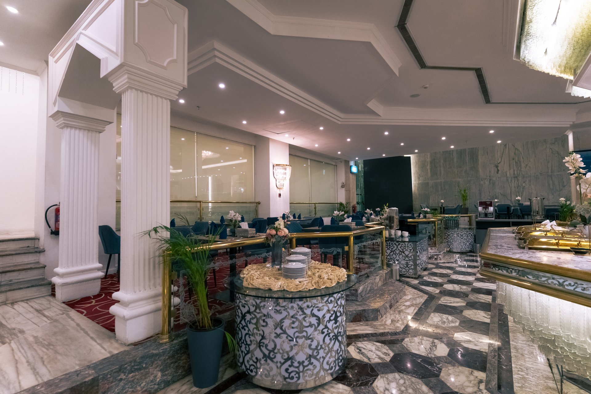 Casablanca Hotel Jeddah - Dining