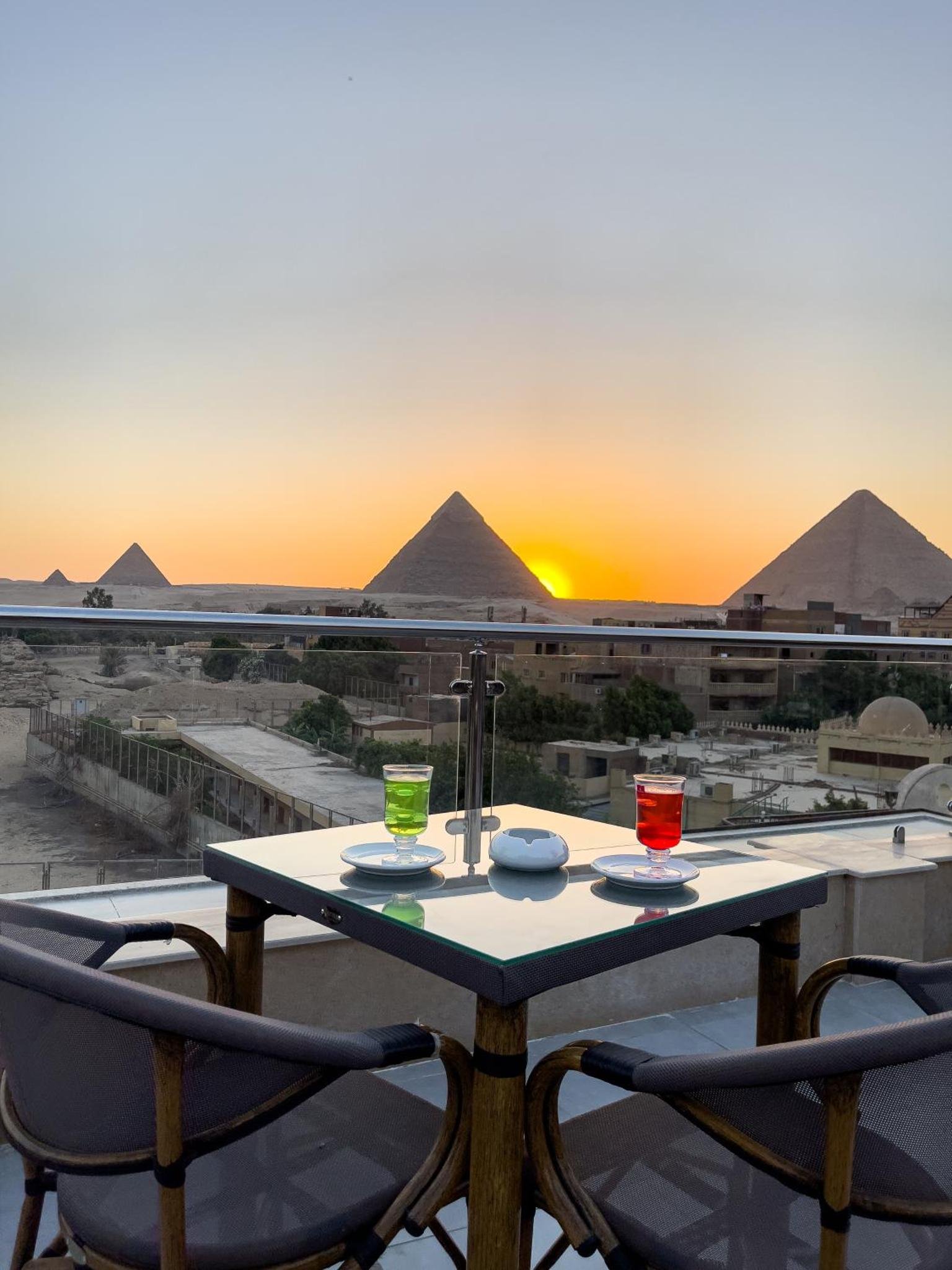 AKHNATON Pyramids View Hotel With Rooftop Access & free airport pickup photo 4