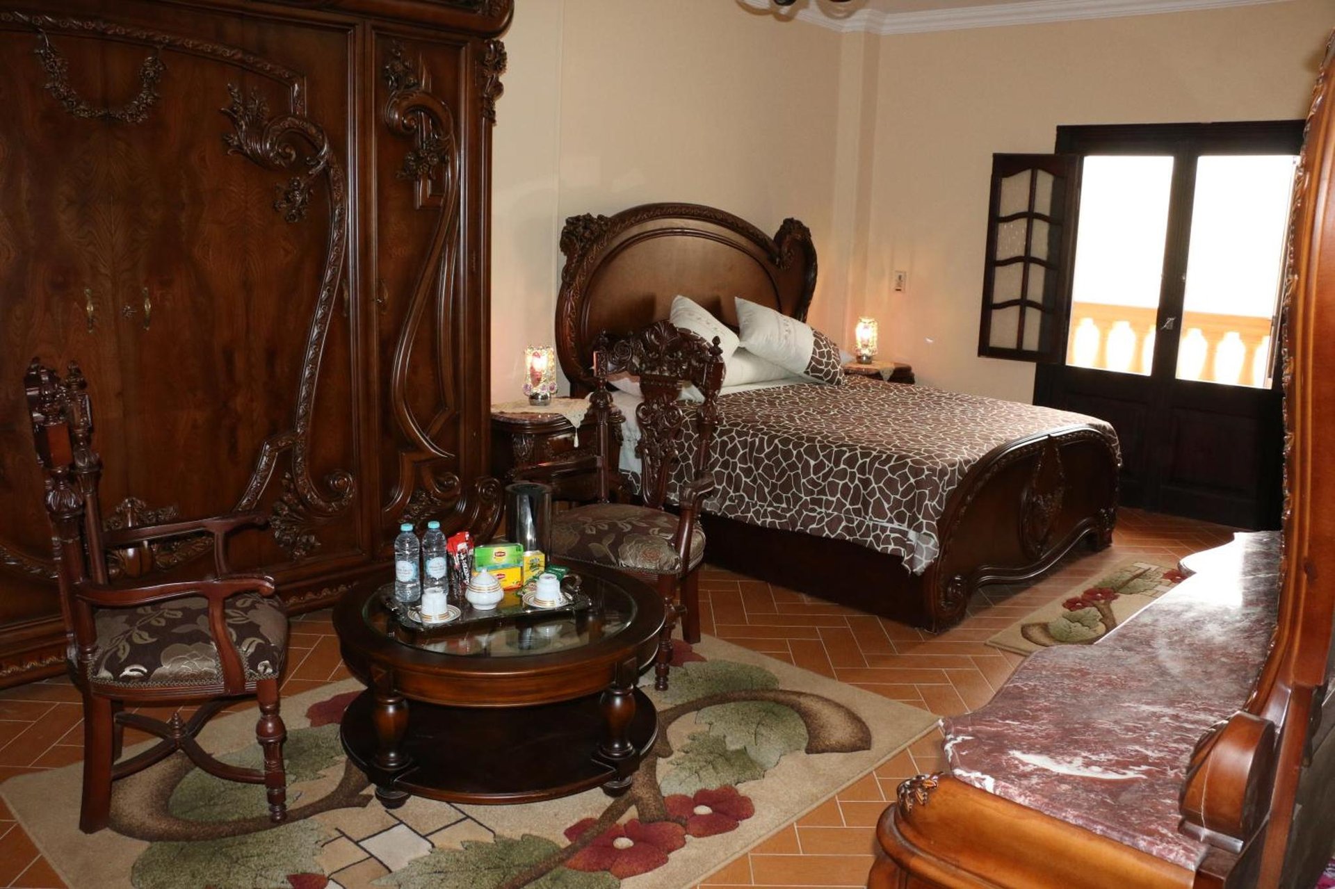 Pyramids Power Inn photo 1