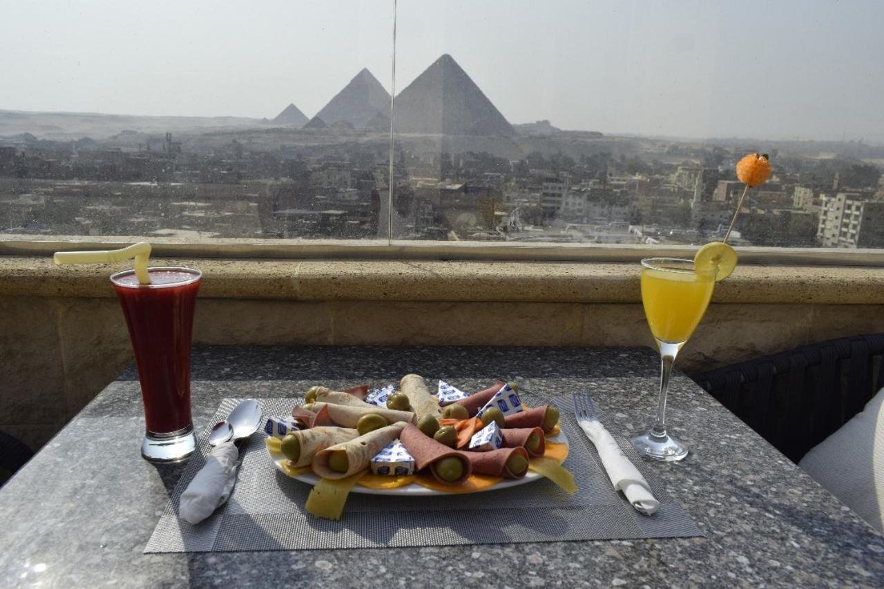 Eco green pyramids hotel
