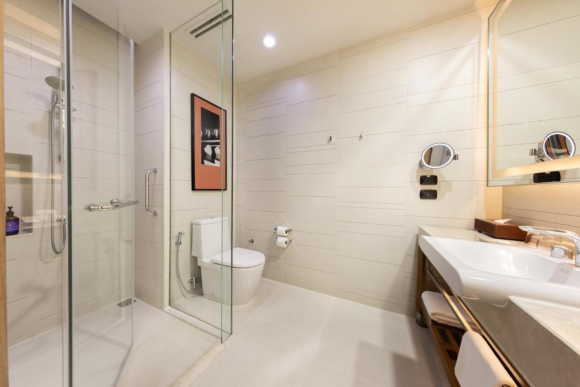 Eastin Grand Hotel Sathorn photo 2