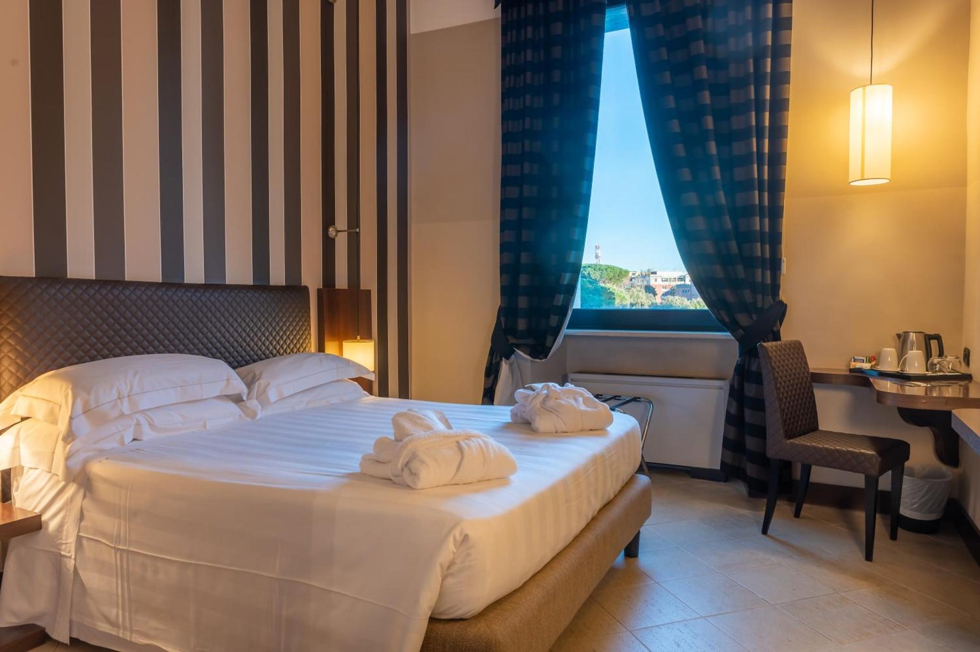 TH Roma - Carpegna Palace photo 1