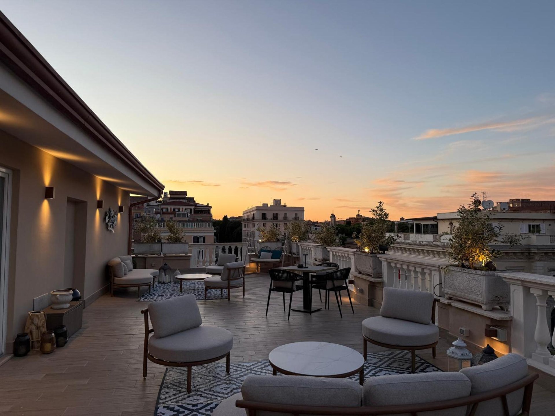 BH Hotel photo 1