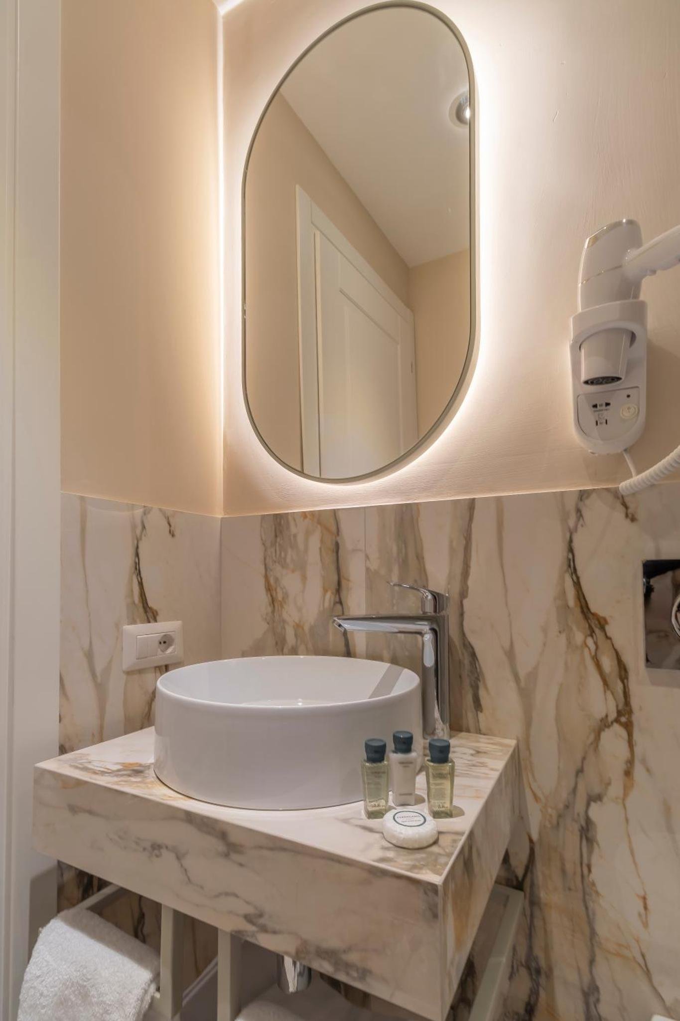 Trevi Imperial Suite 2 photo 2
