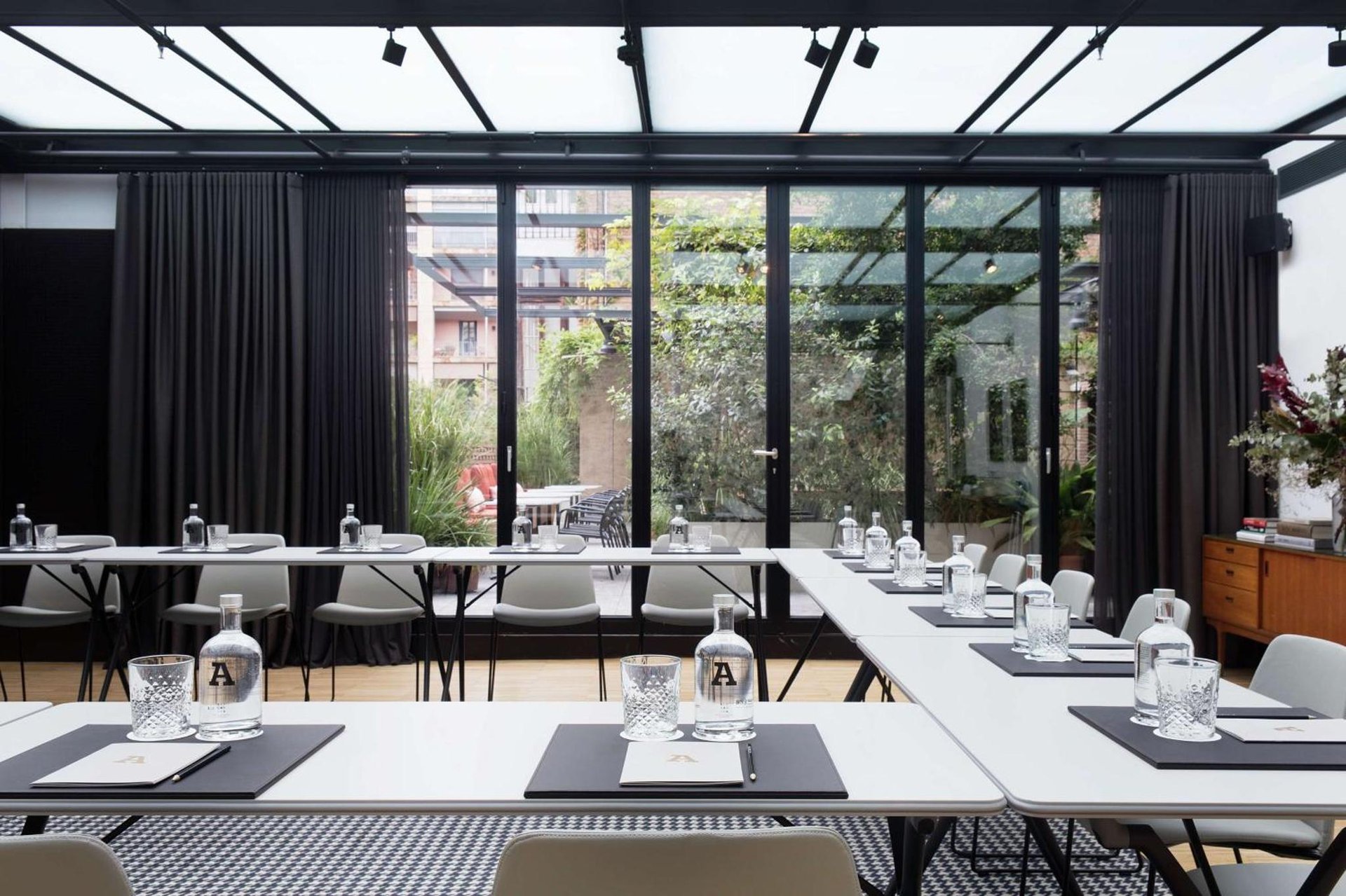 Alexandra Barcelona Hotel, Curio Collection by Hilton photo 4