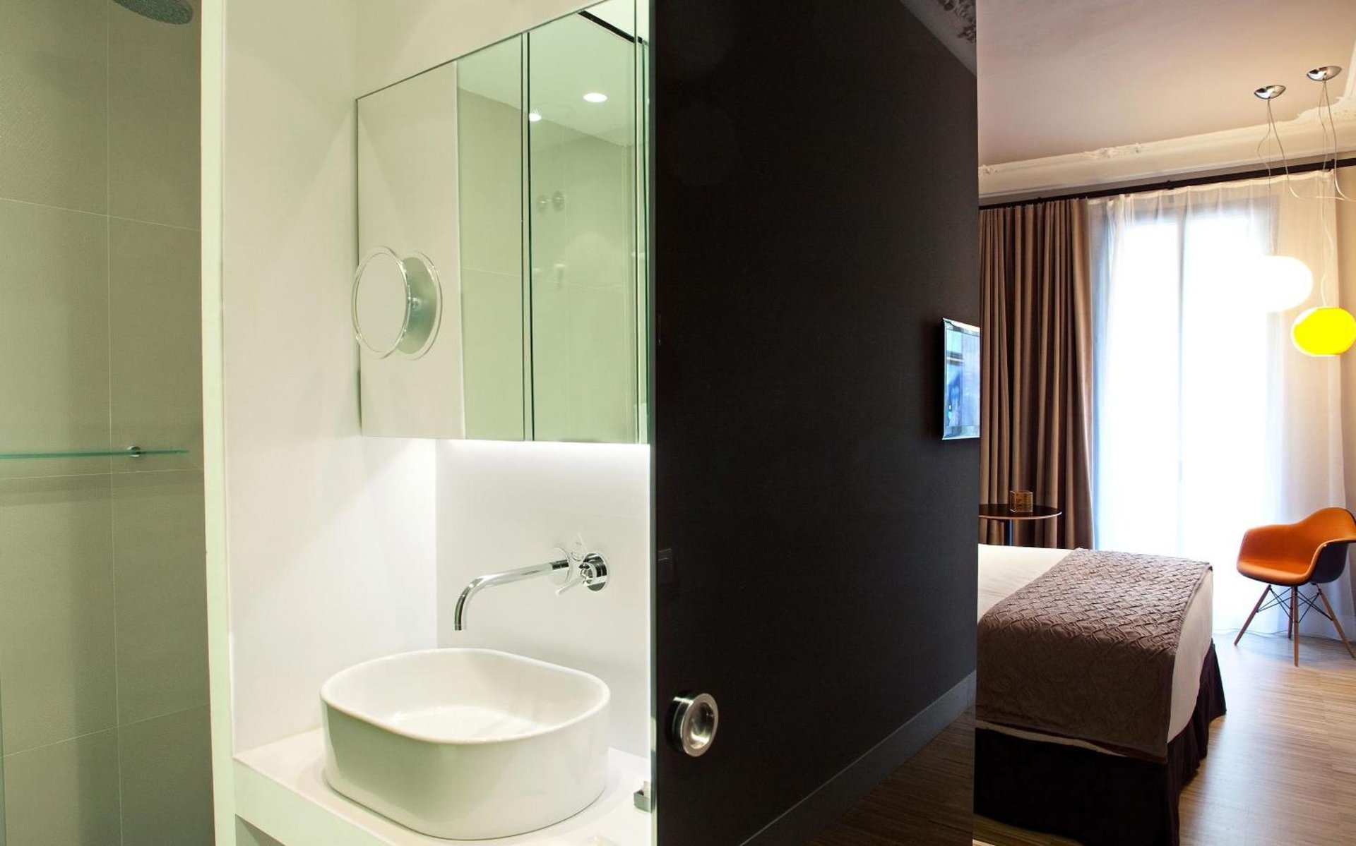 Alexandra Barcelona Hotel, Curio Collection by Hilton photo 2