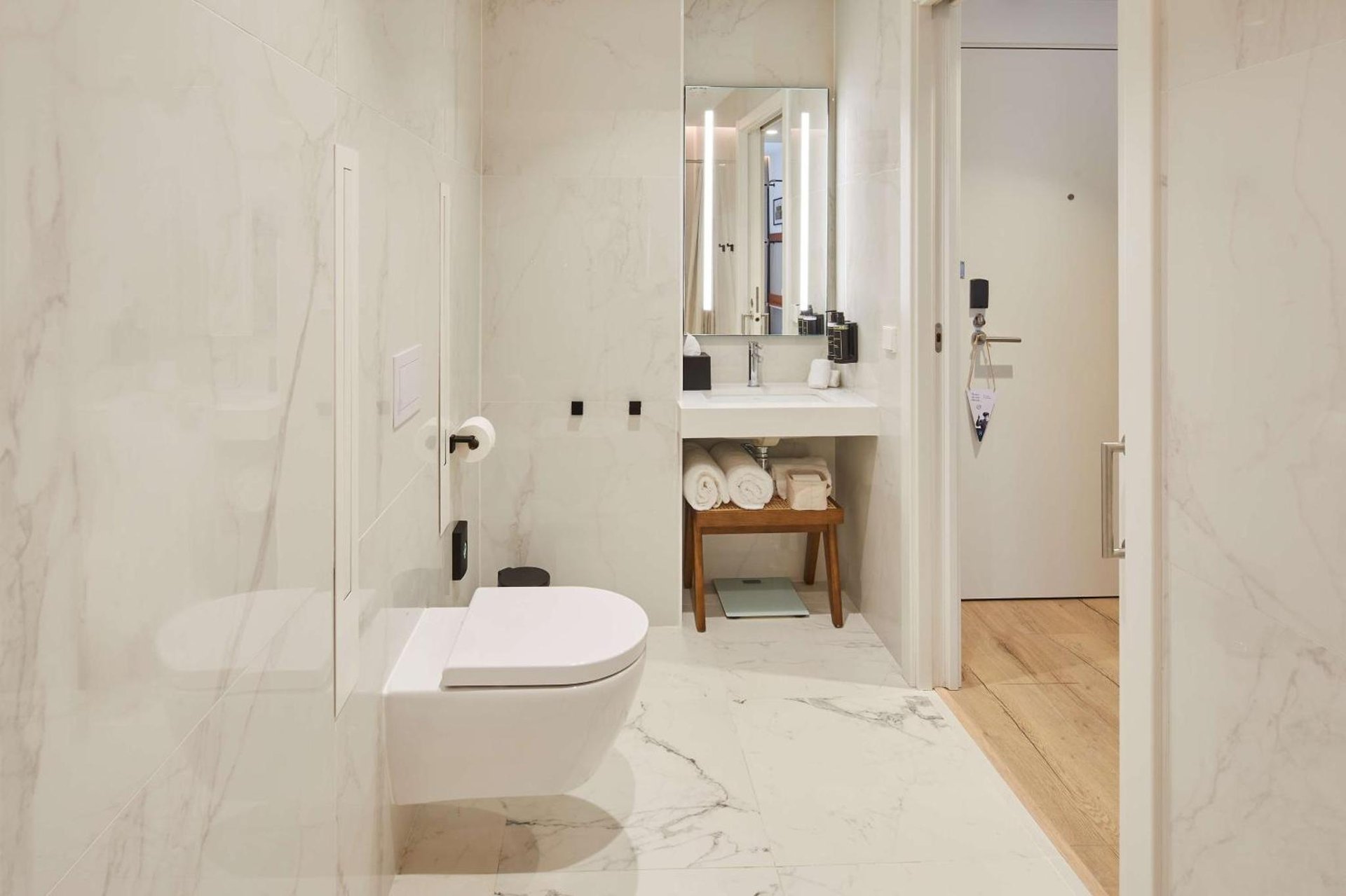Via Sants Hotel Barcelona, Tapestry Collection By Hilton photo 2