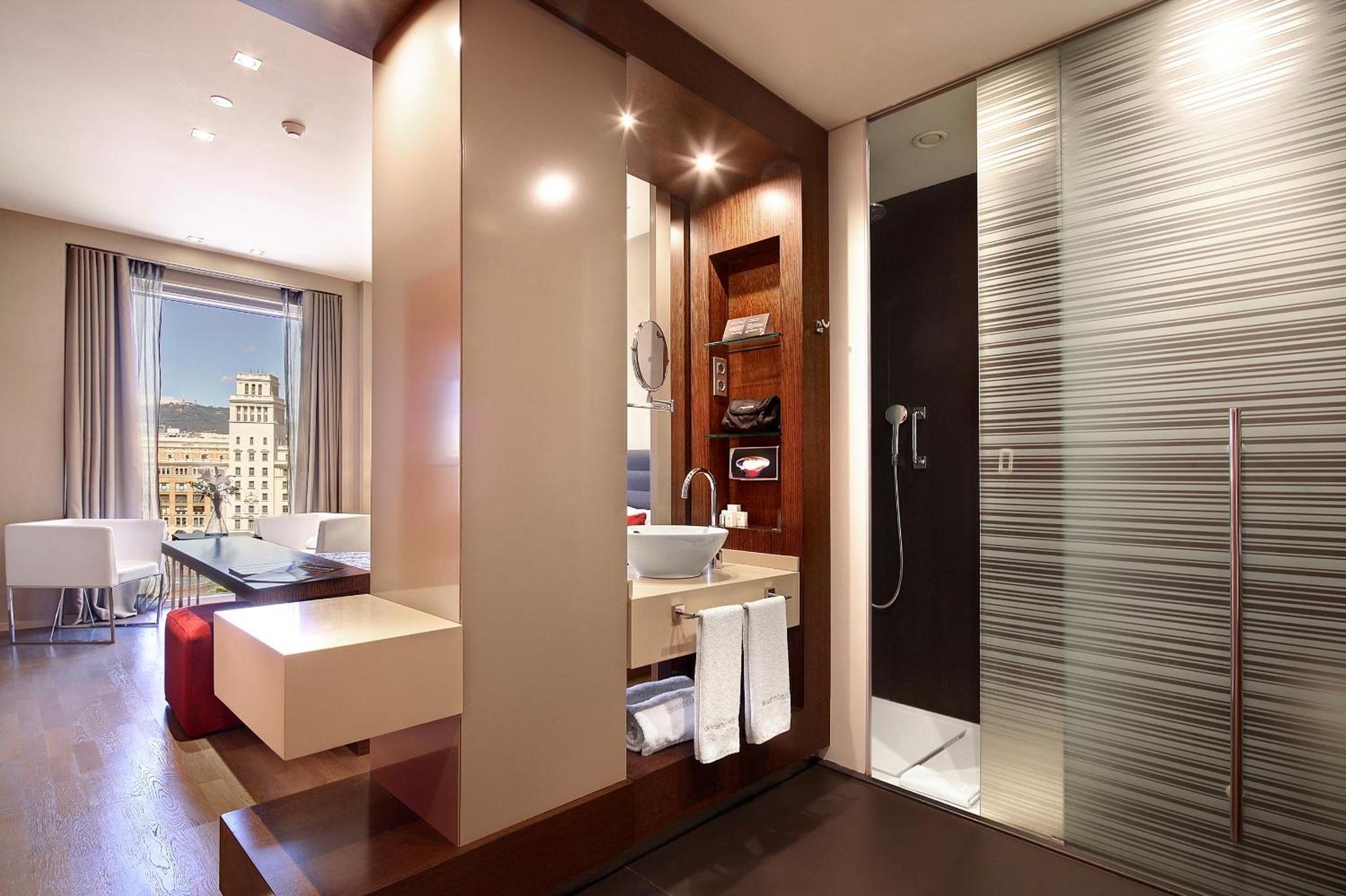 Olivia Plaza Hotel photo 2