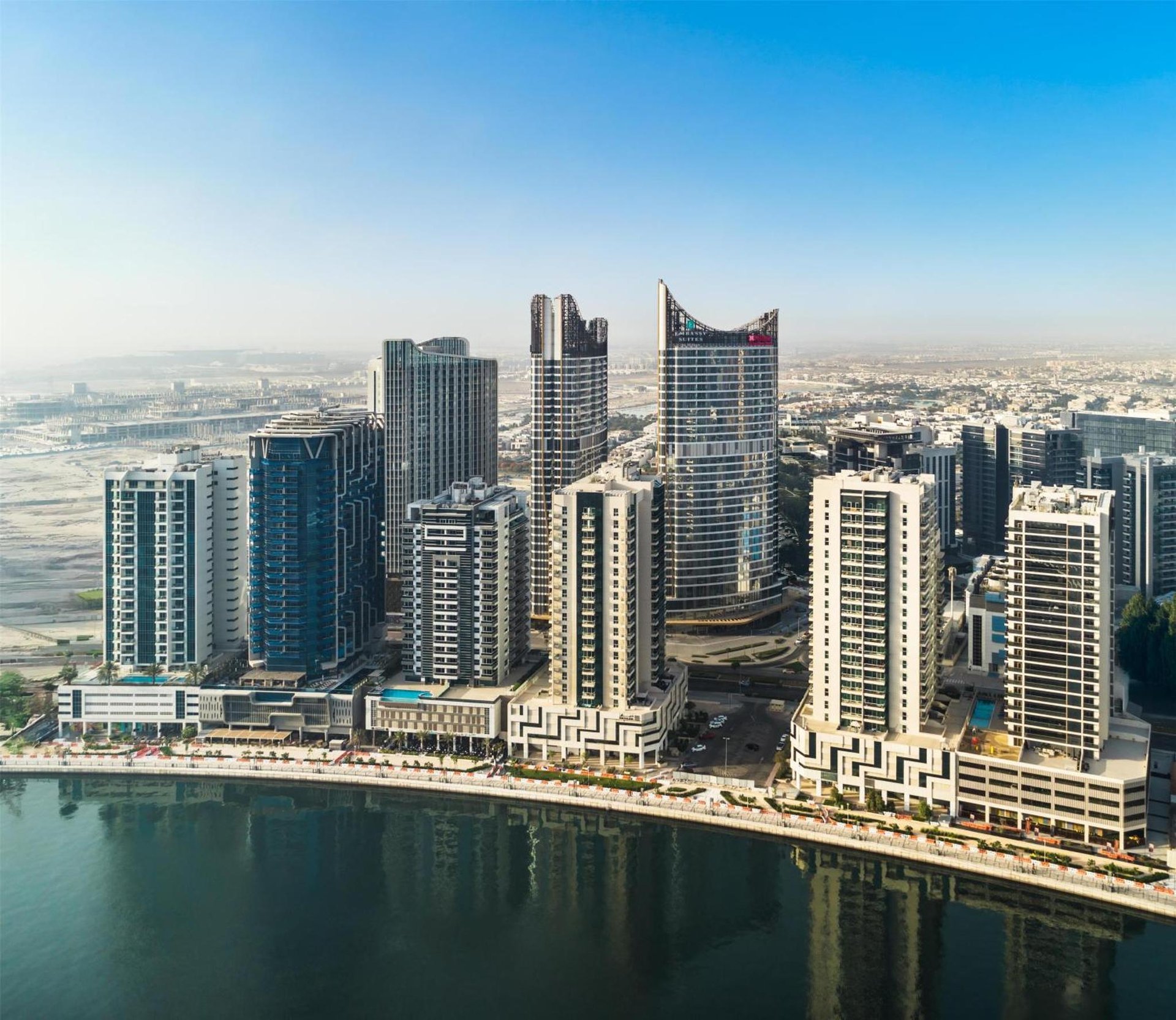 Embassy Suites By Hilton Dubai Business Bay photo 2