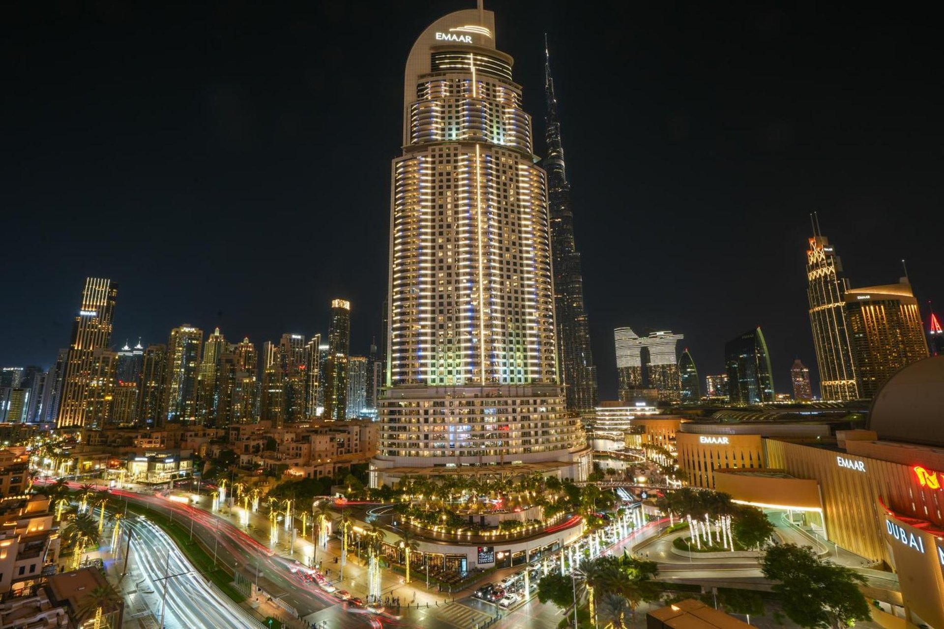 CH Skyline Retreat - Cozy 1BR Apt With Burj Khalifa and Fountain Views photo 1