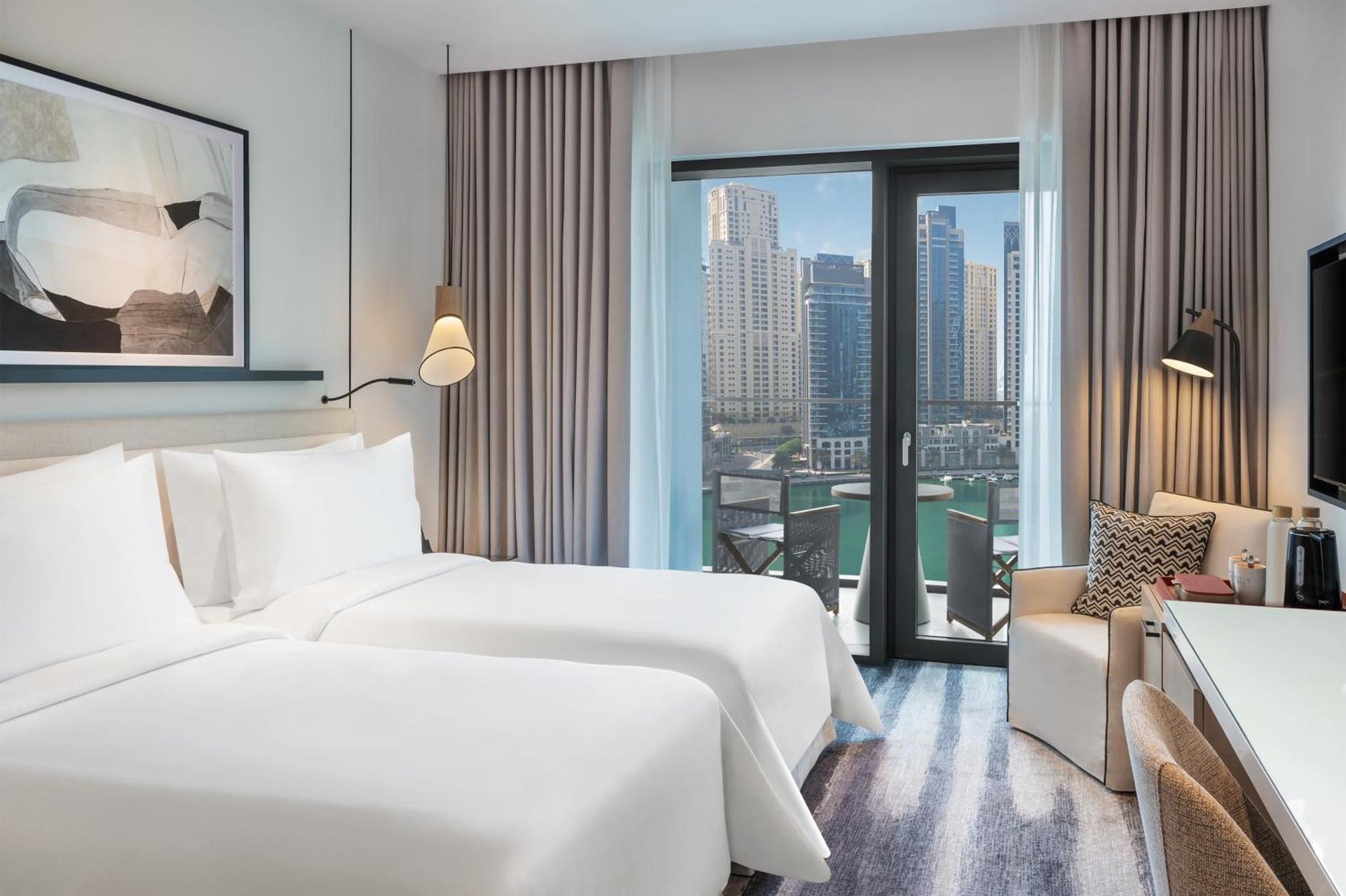 Vida Dubai Marina & Yacht Club photo 1