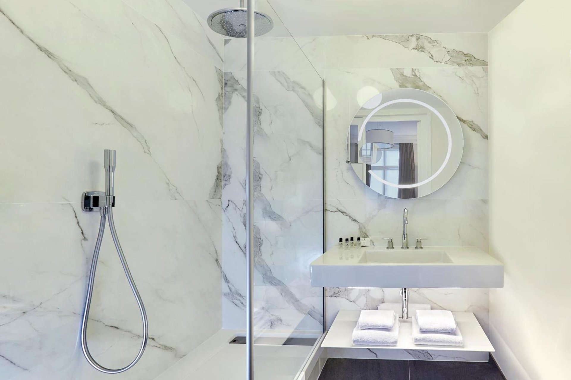 Holiday Inn Paris - Gare de Lyon Bastille by IHG photo 3
