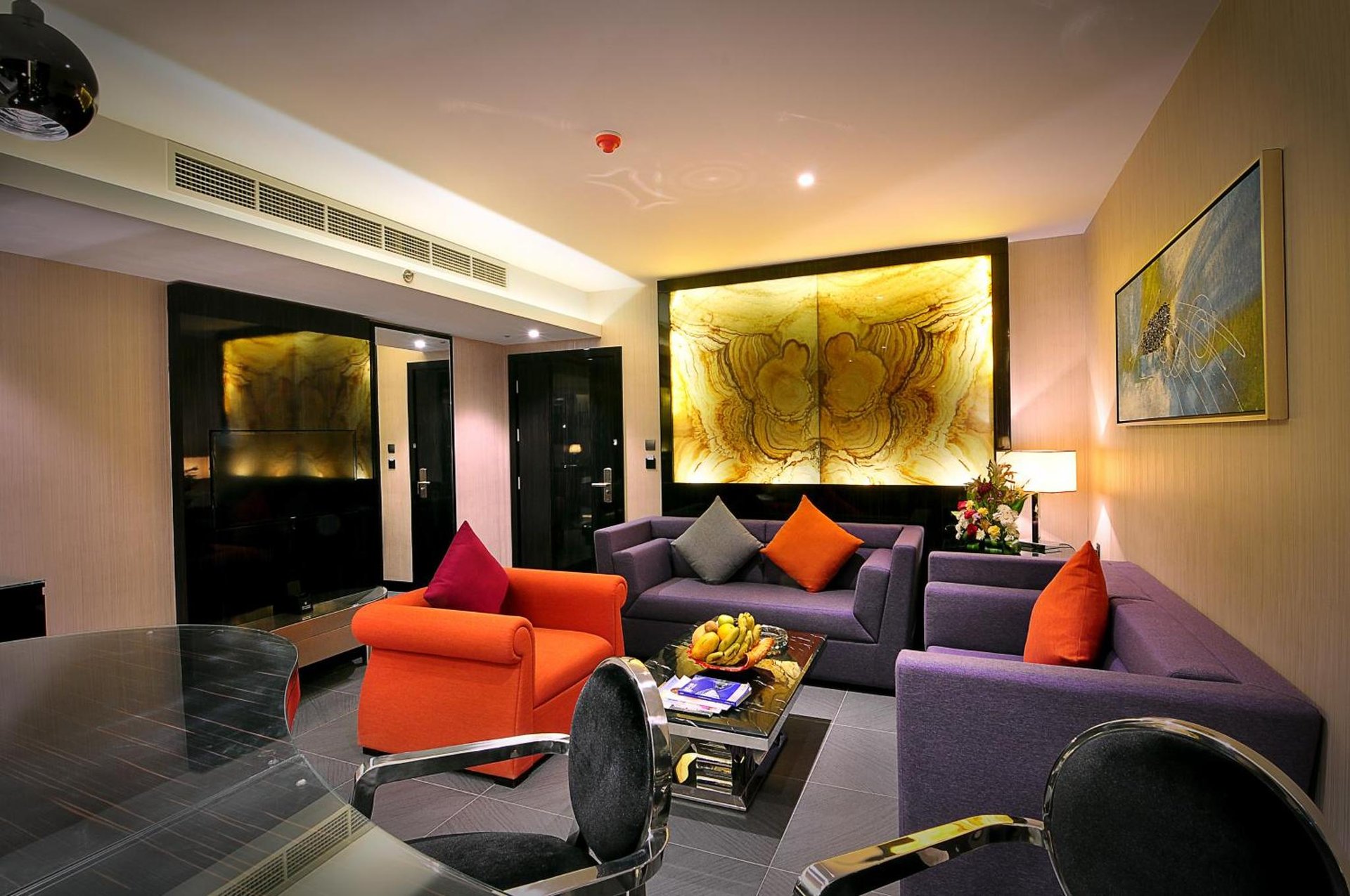 Photo of Deluxe Suite #7