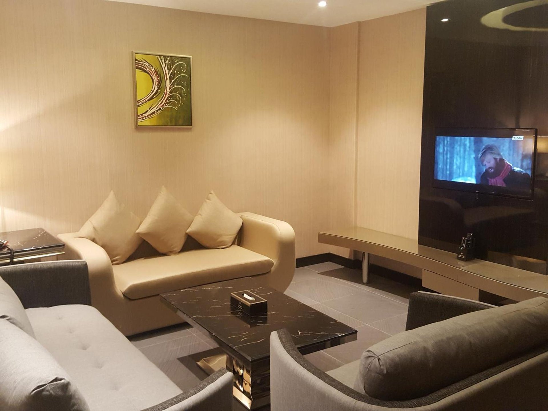 Photo of Executive Suite #9