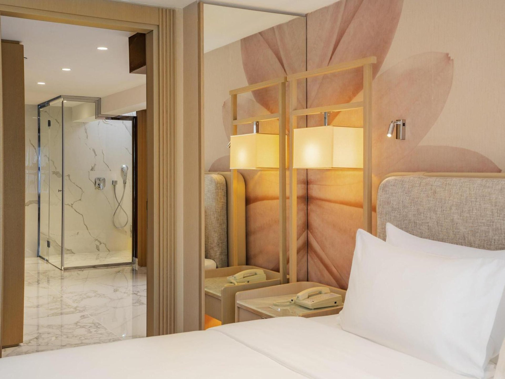 Mövenpick Hotel Istanbul Bosphorus photo 2