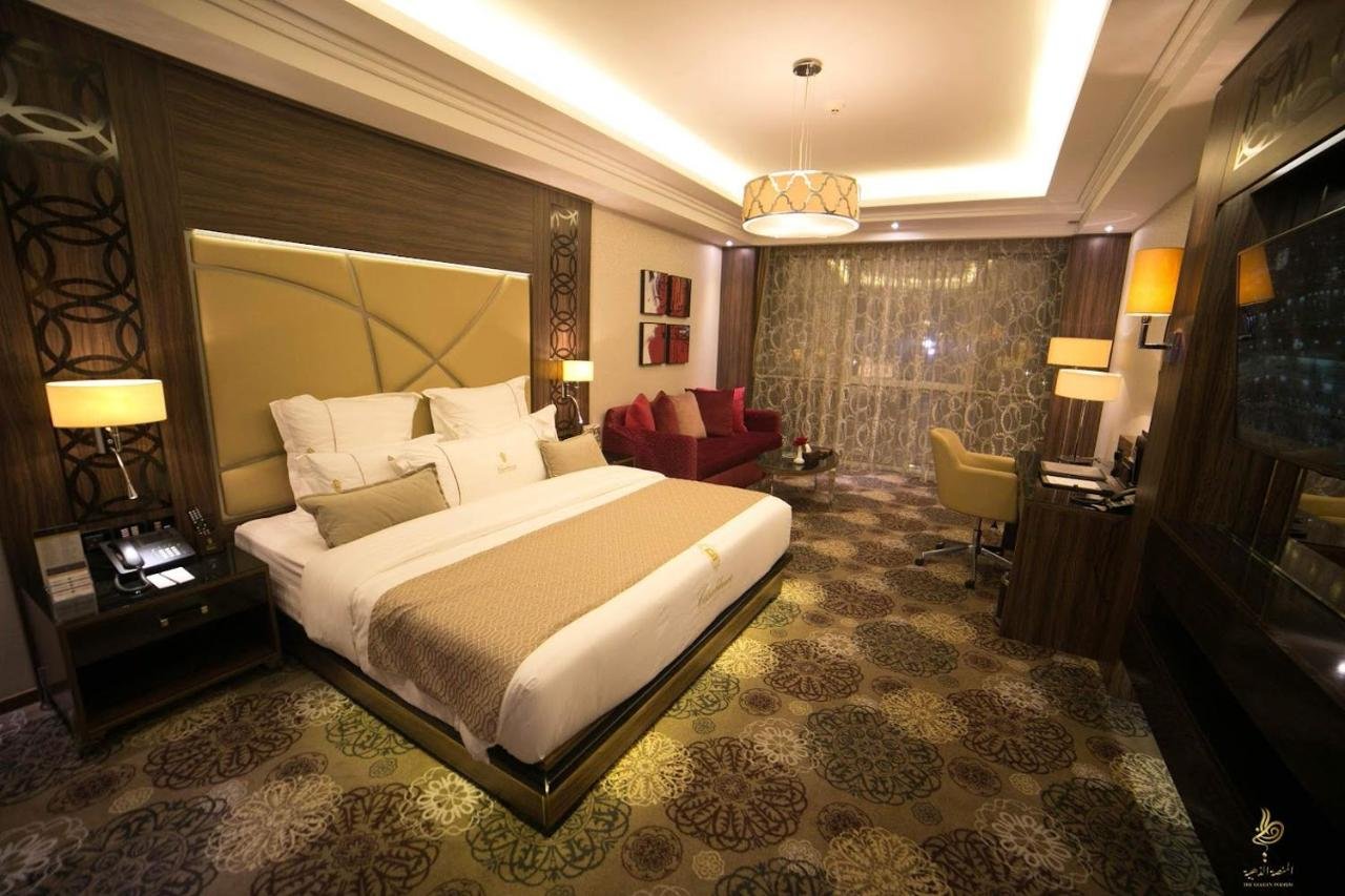 Photo of Deluxe King Room #5