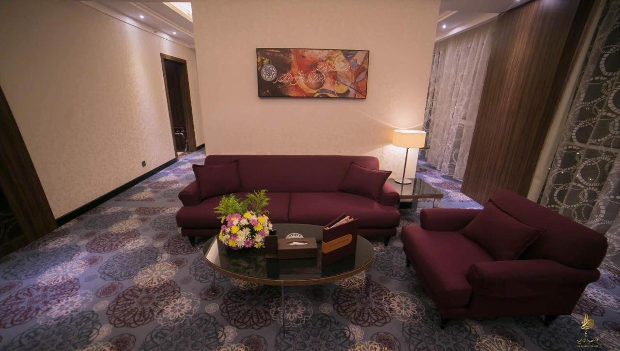 Photo of Executive Suite #1