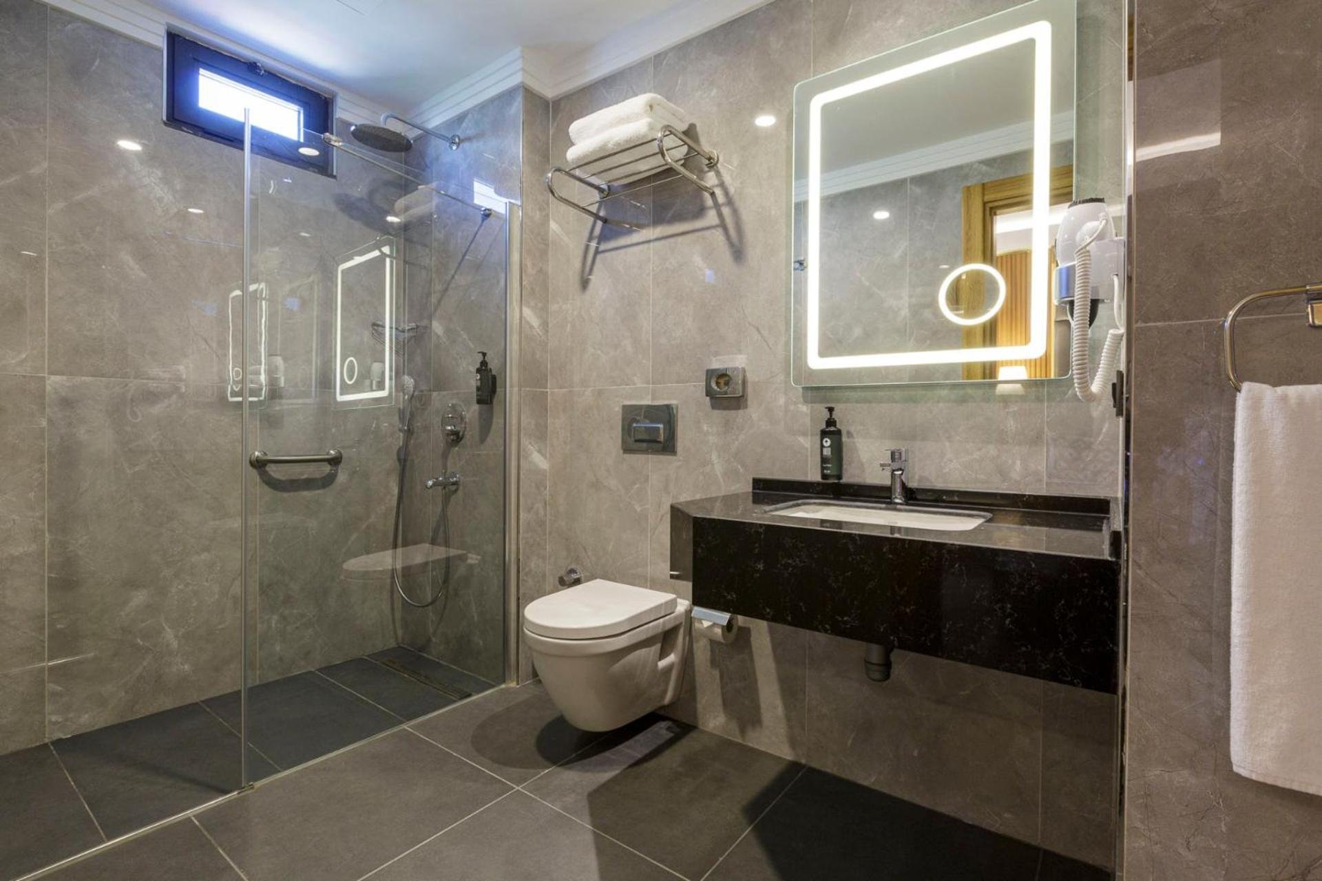Ramada Encore by Wyndham Istanbul Sisli photo 4
