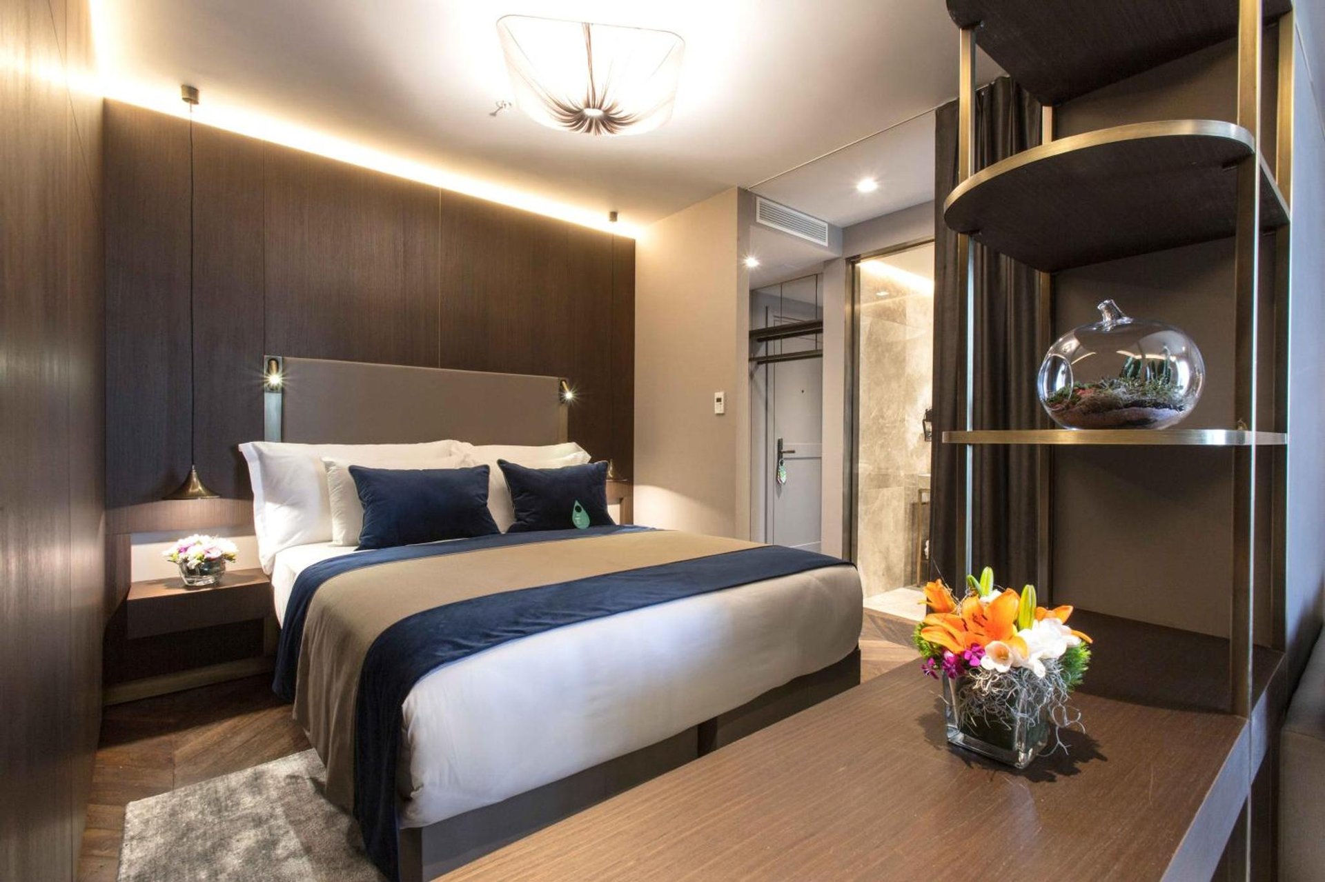 Noble22 Suites-Special Category photo 4