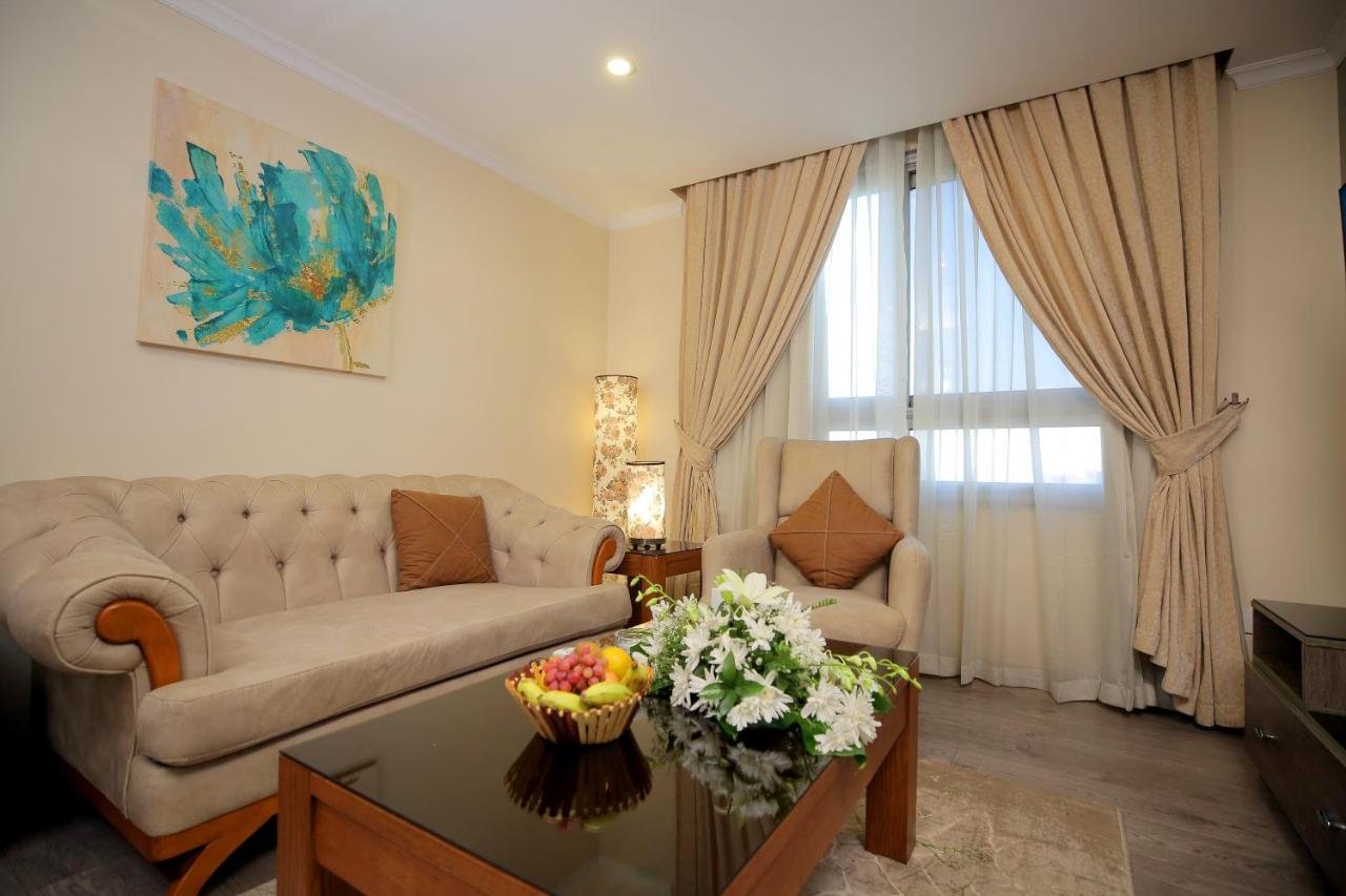 Photo of Superior King Room #11
