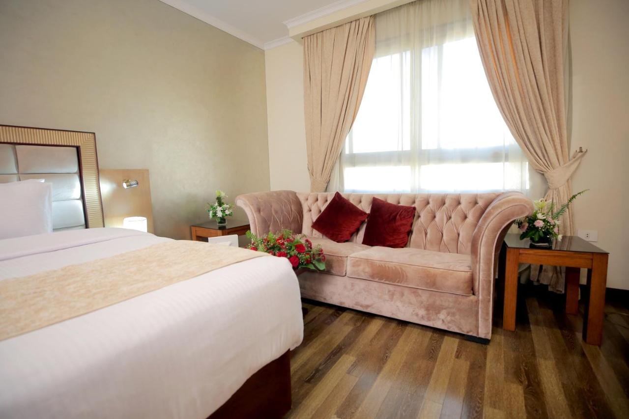 Photo of Deluxe Double Room (2 Adults + 1 Child) #5