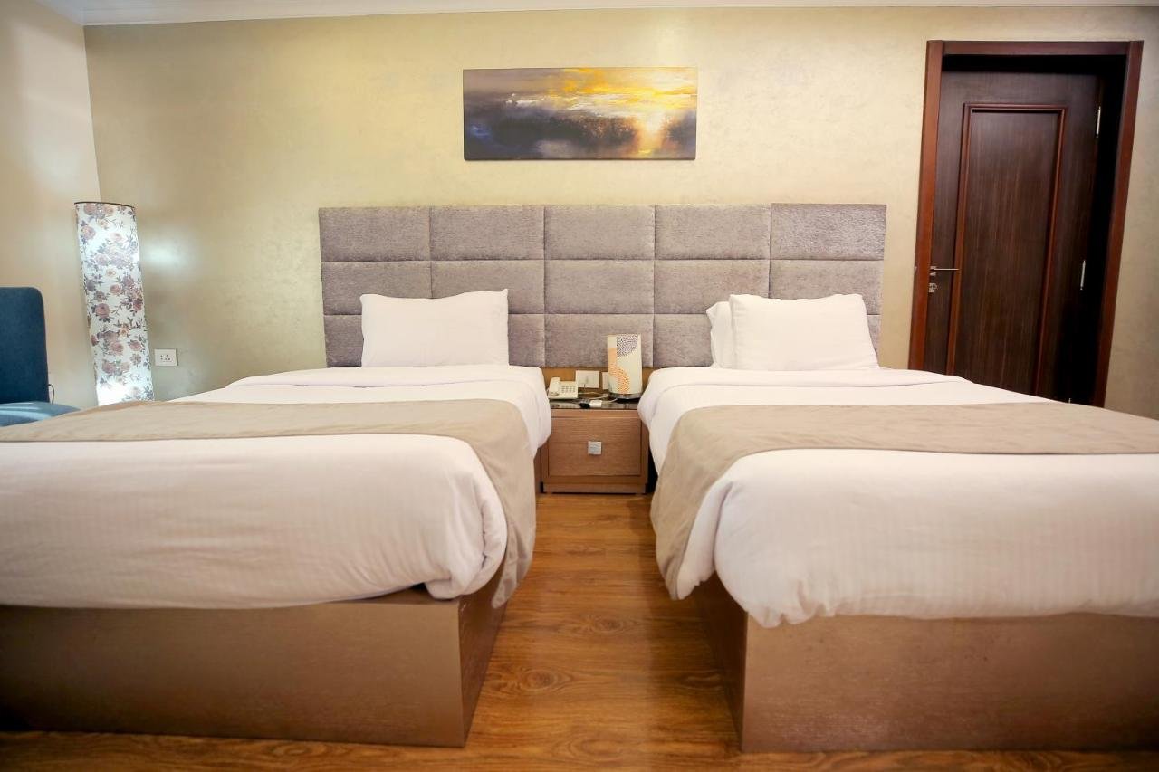 Photo of Deluxe Family Room #14