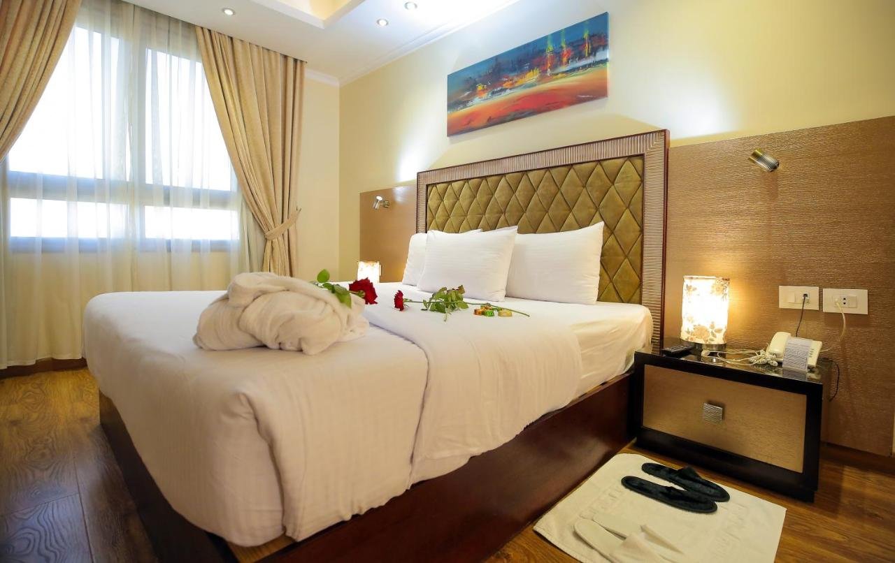 Photo of Junior Suite #18