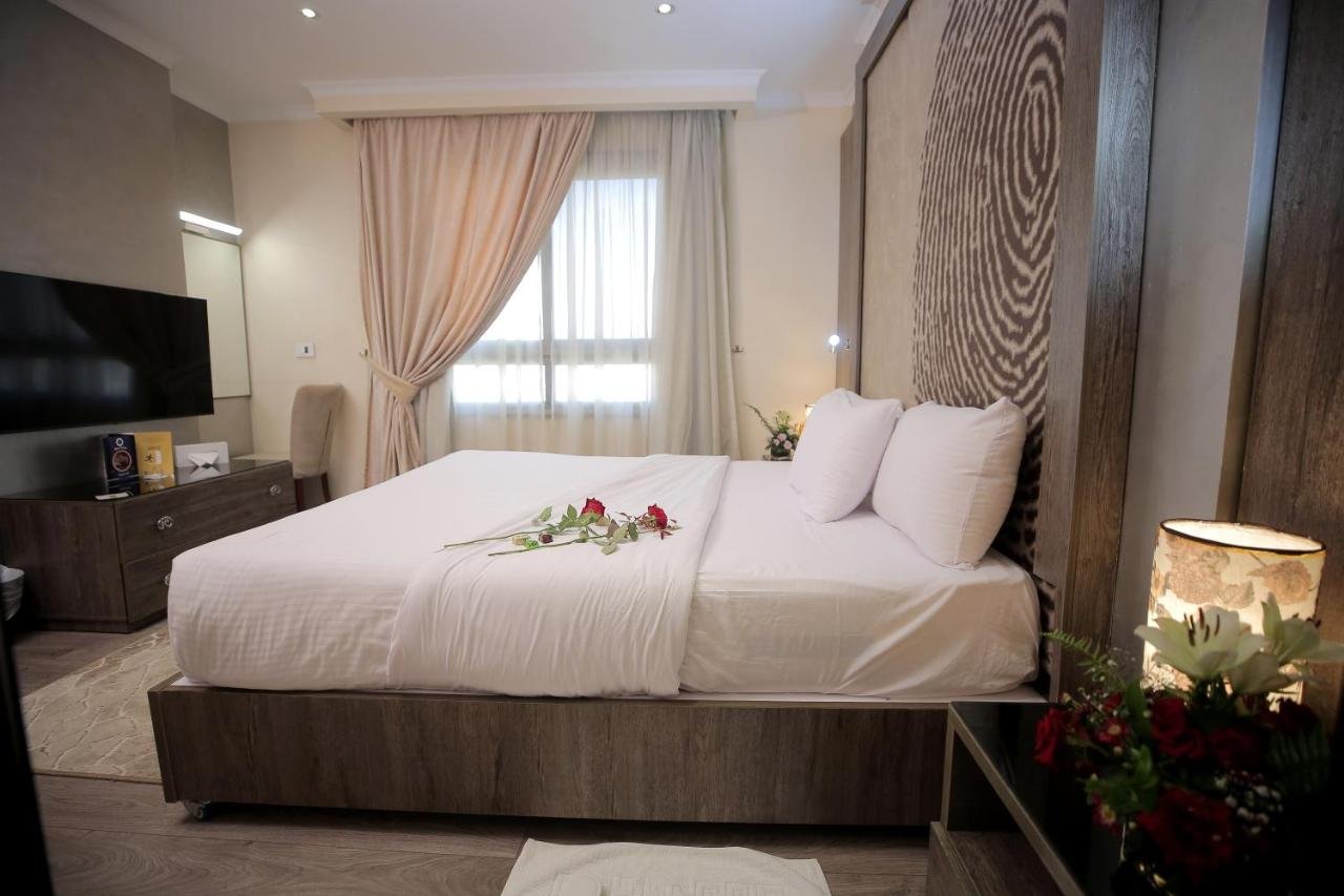 Superior King Room