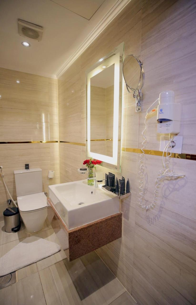 Photo of Deluxe Double Room (2 Adults + 1 Child) #3