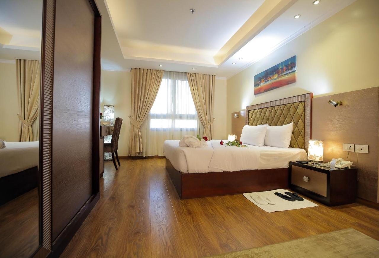 Photo of Junior Suite #16