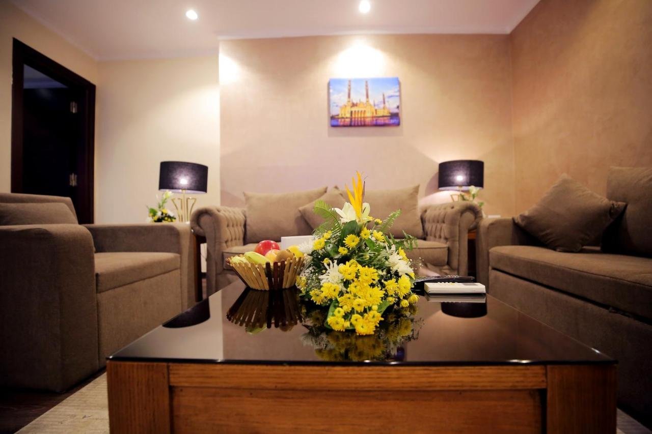 Photo of One-Bedroom Suite #3