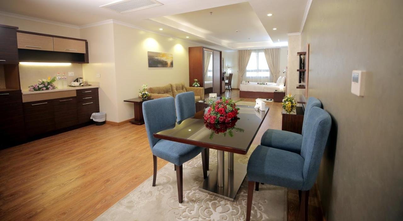 Photo of Junior Suite #6