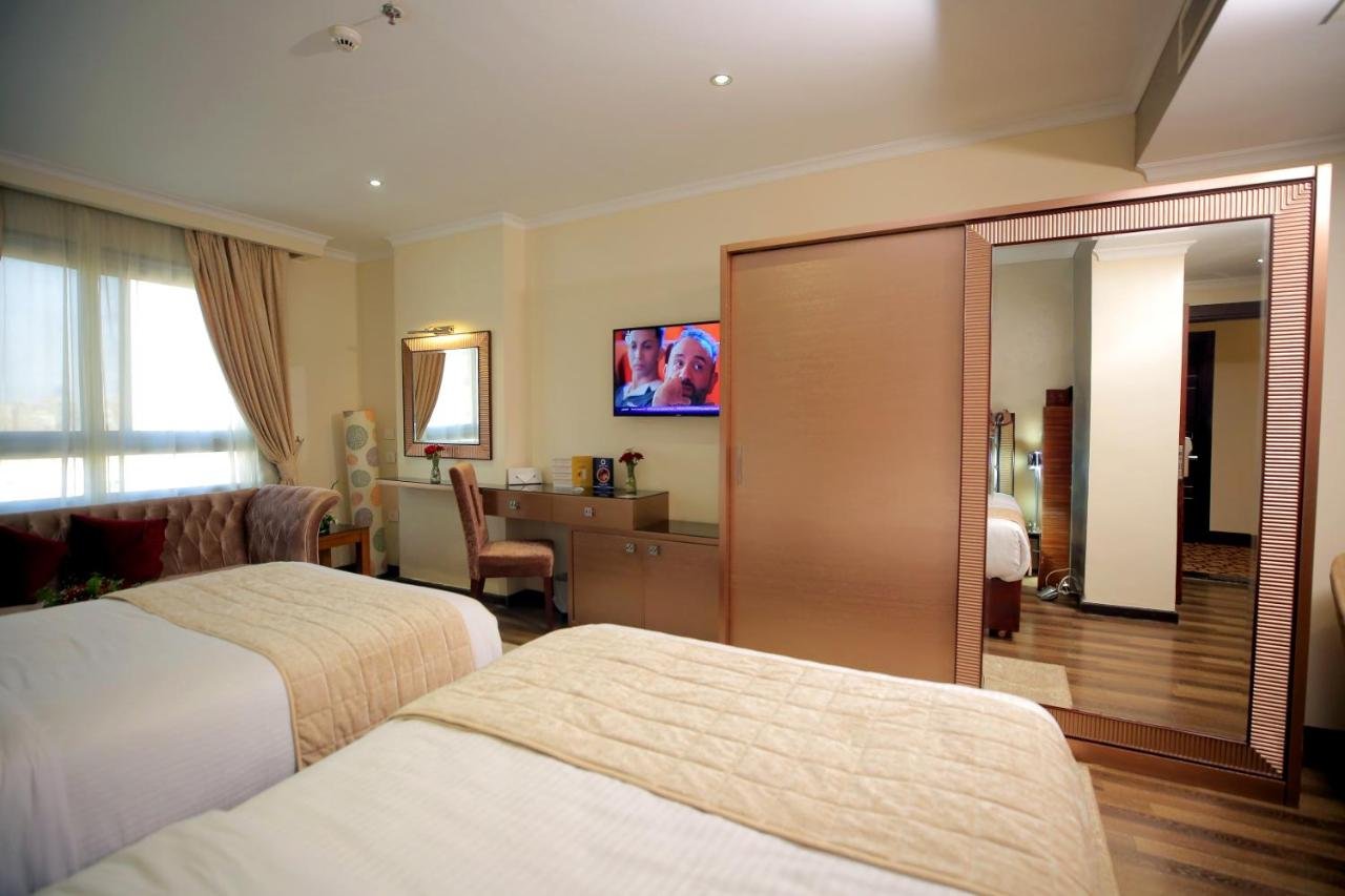 Photo of Deluxe Double Room (2 Adults + 1 Child) #7