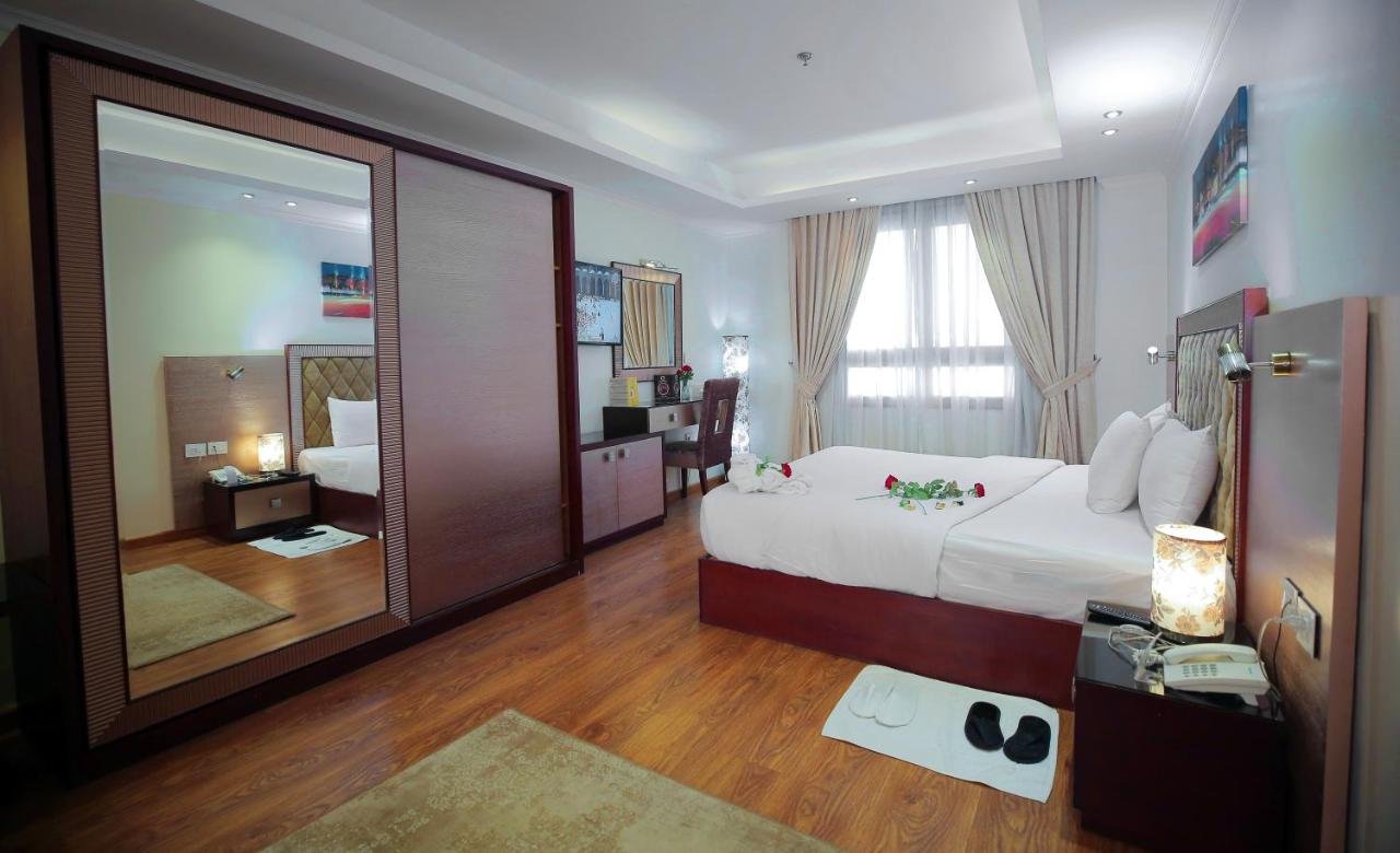 Photo of Junior Suite #21