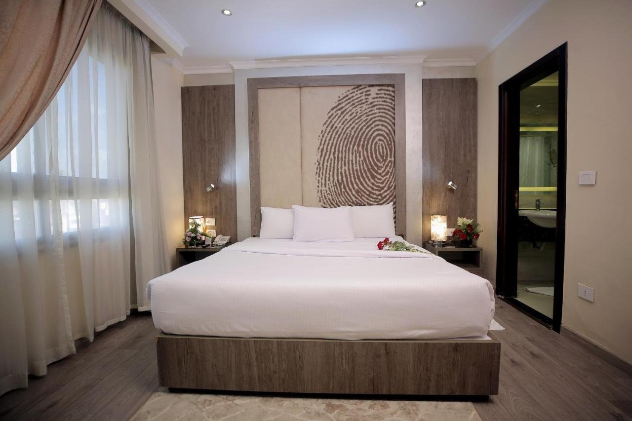 Photo of Superior King Room #5