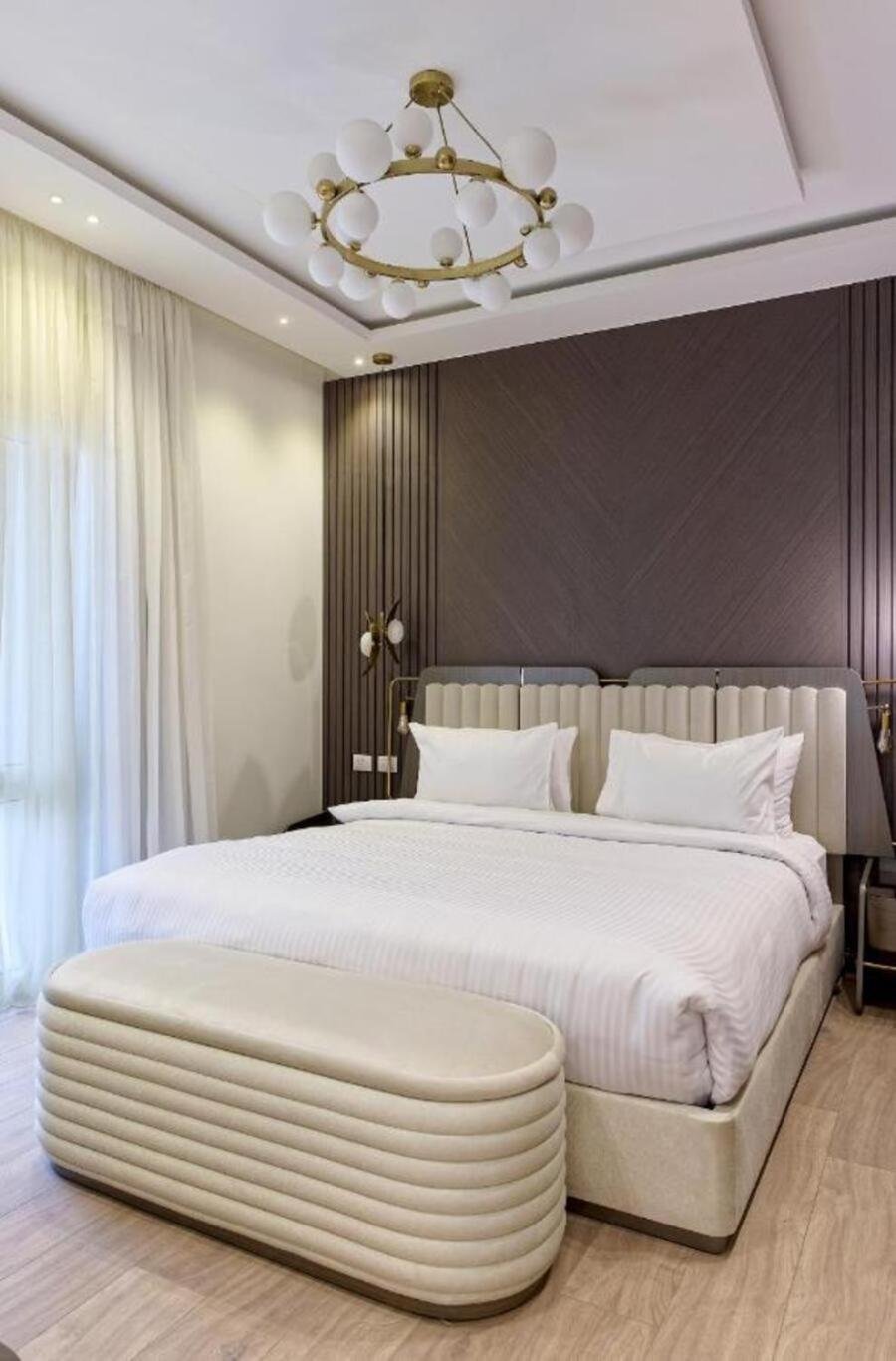 Luxurious 3 bedrooms with Private Sauna and Jacuzzi photo 1