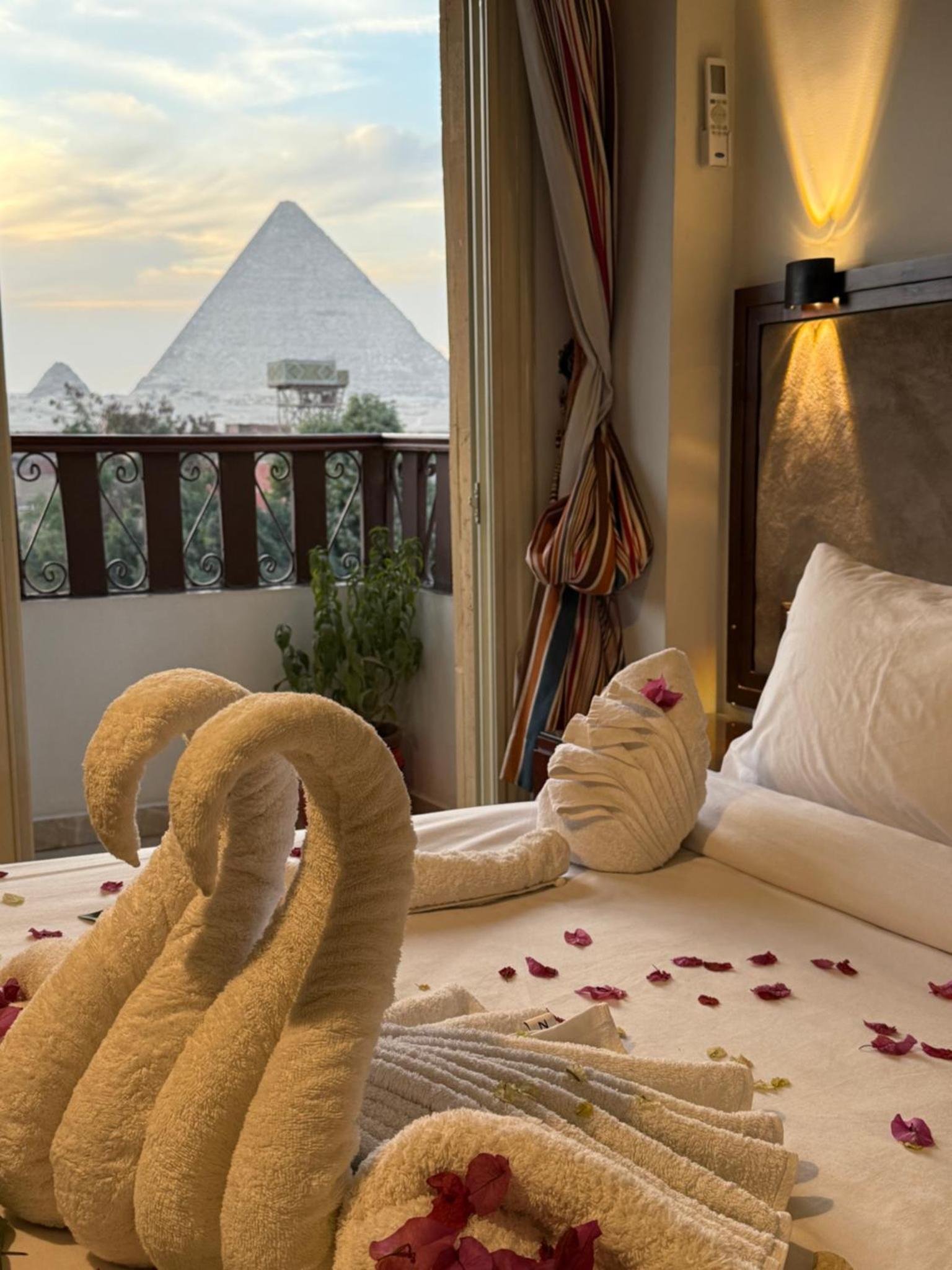 Flower Pyramids Inn photo 1