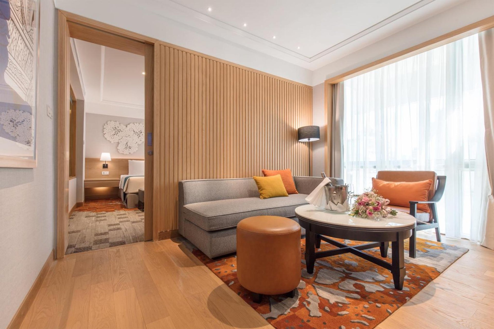 Holiday Inn Bangkok by IHG photo 1
