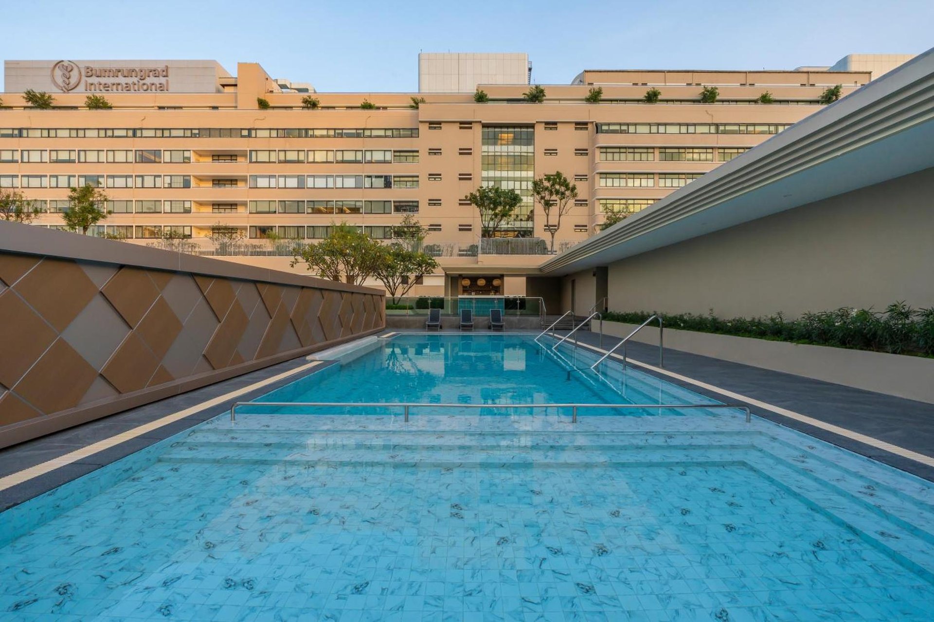 Hyatt Place Bangkok Sukhumvit 1 photo 3