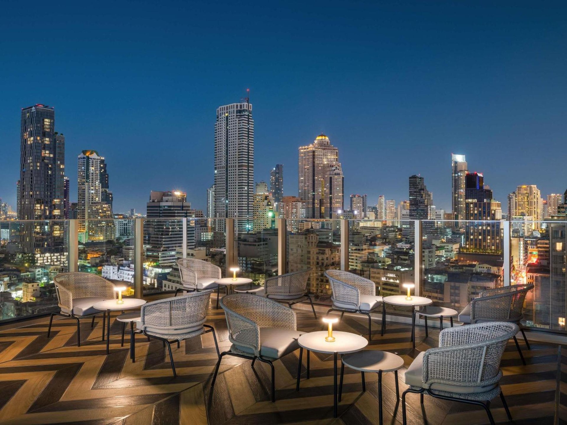 Mercure Bangkok Surawong photo 2
