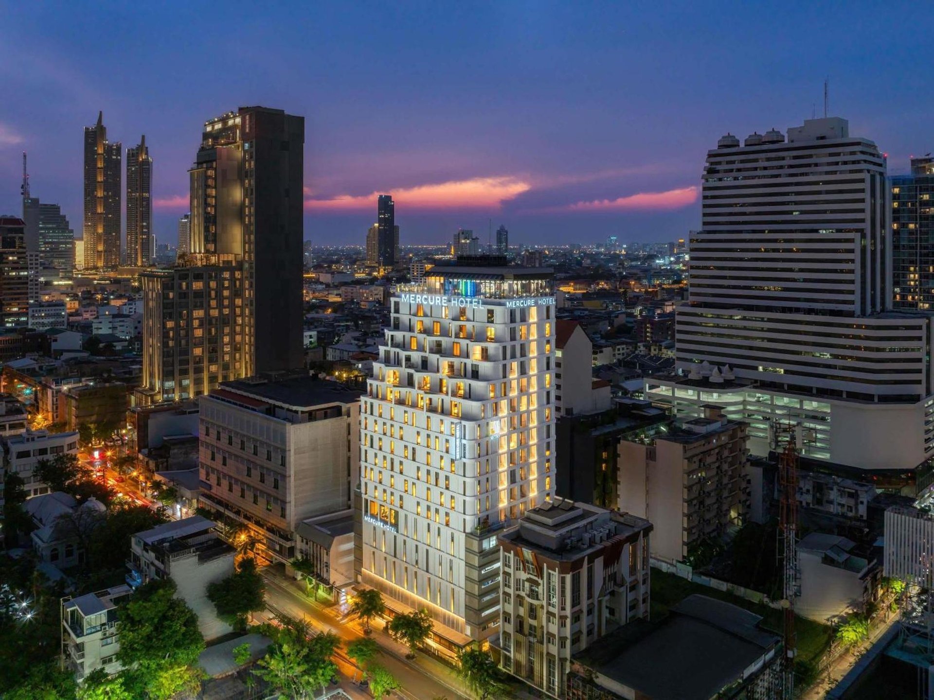Mercure Bangkok Surawong photo 1