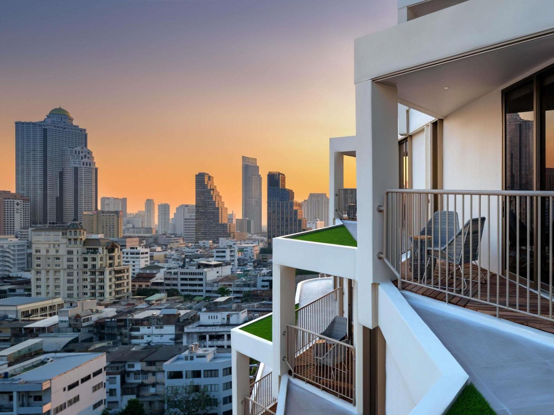 Mercure Bangkok Surawong photo 4