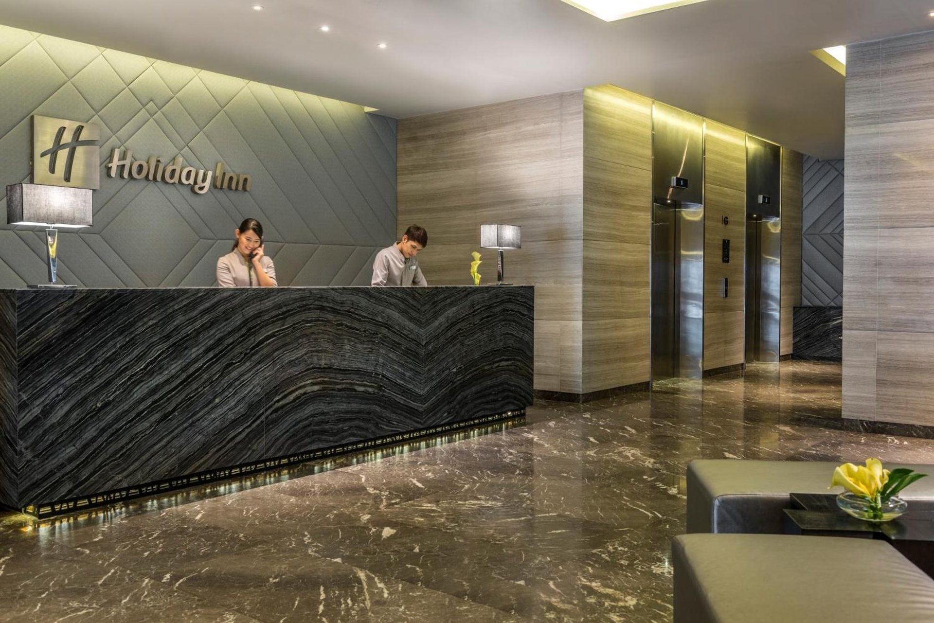 Holiday Inn Bangkok Sukhumvit by IHG photo 4