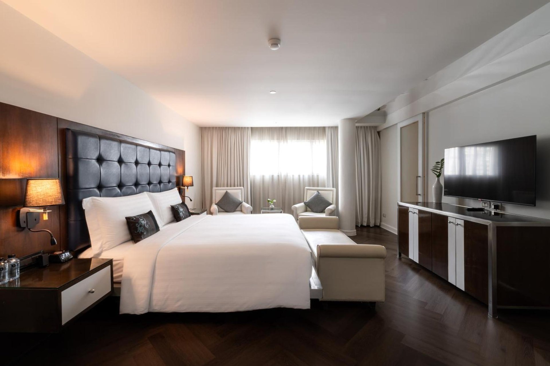 Night Hotel Bangkok - Sukhumvit 15 photo 4