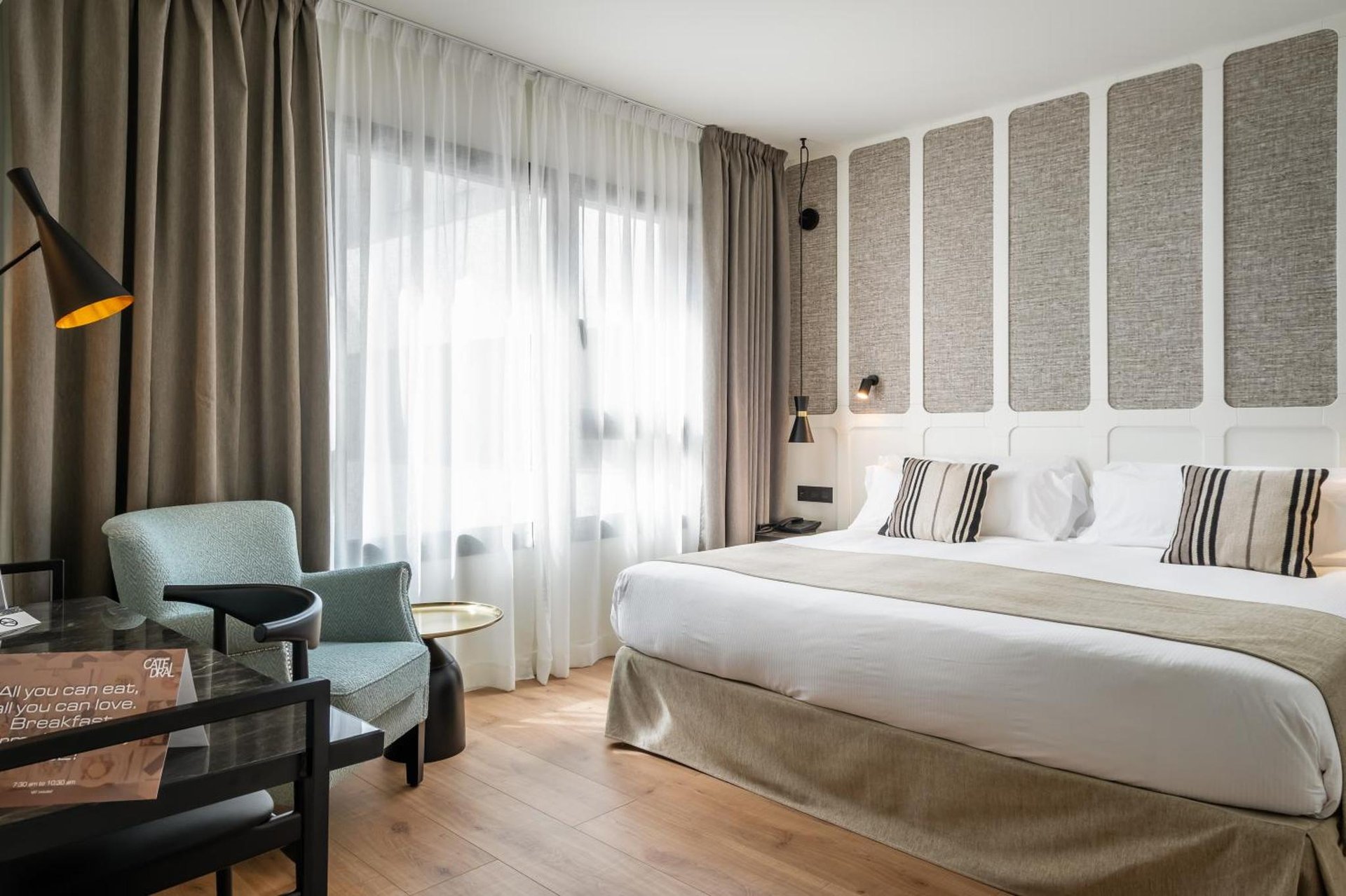 Hotel Barcelona Catedral 4 Sup photo 2