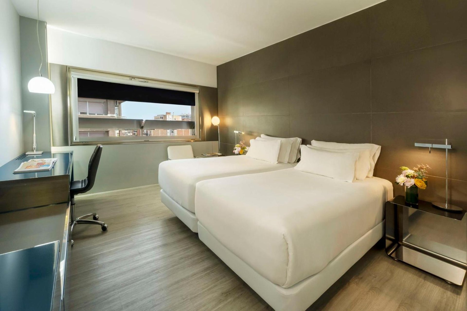 NH Collection Barcelona Constanza photo 3