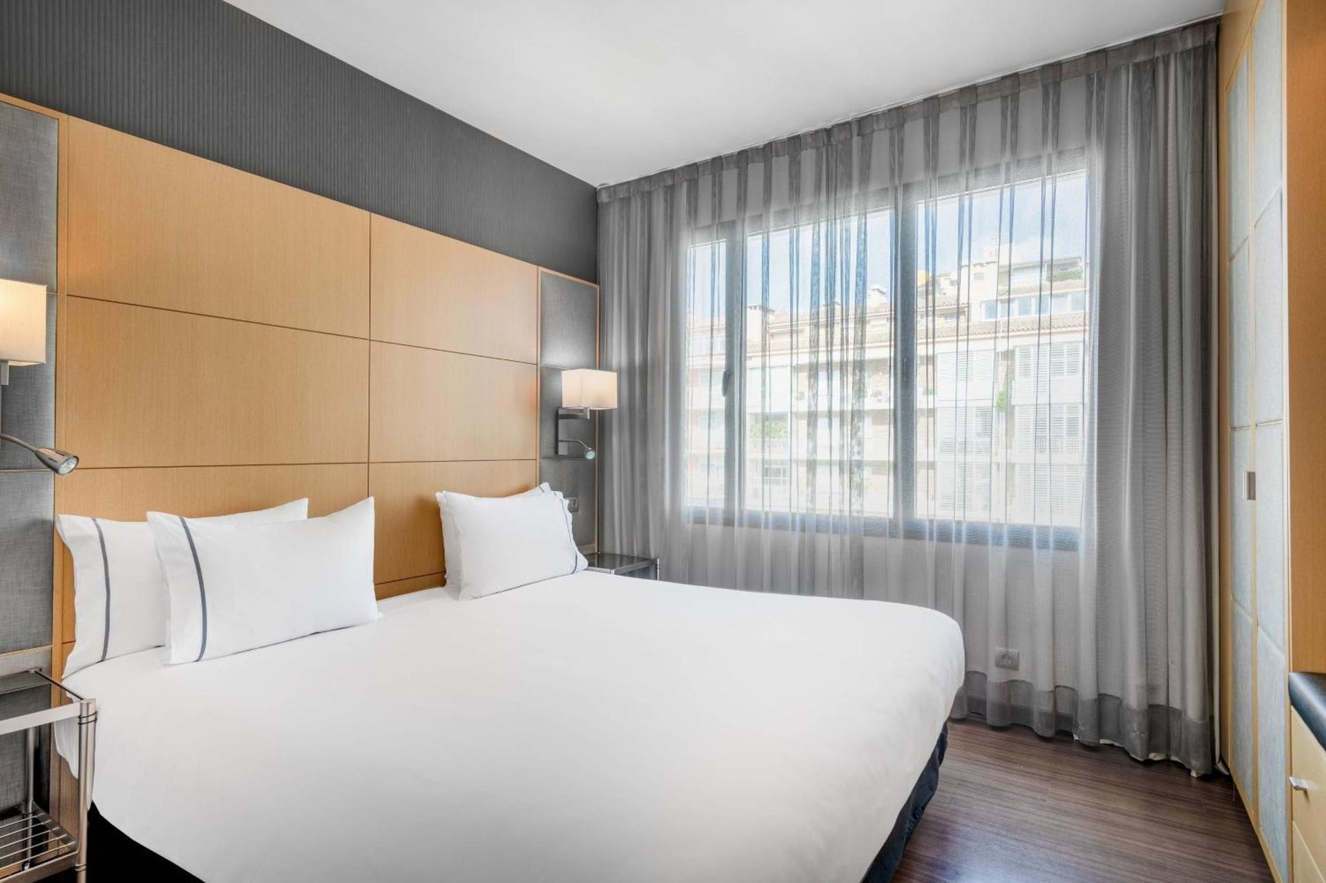 AC Hotel Victoria Suites by Marriott photo 1