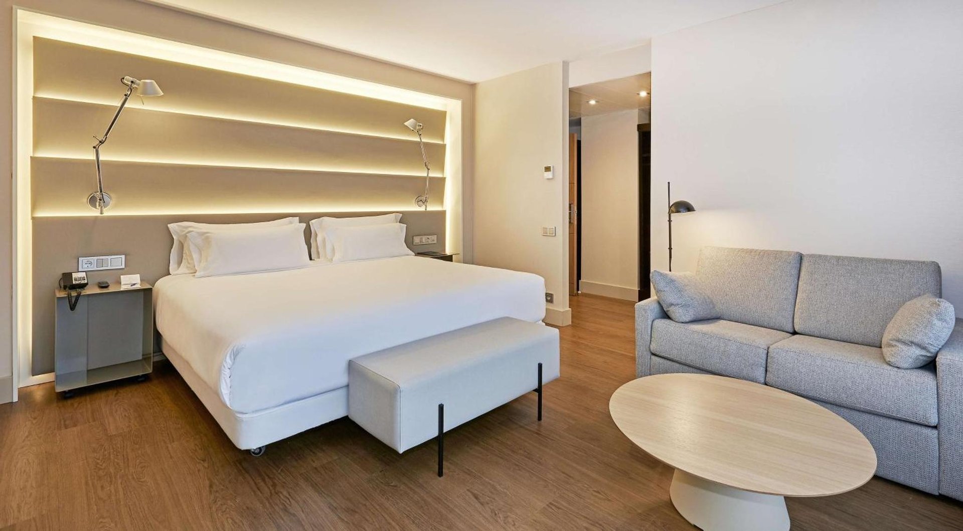 NH Sants Barcelona photo 2