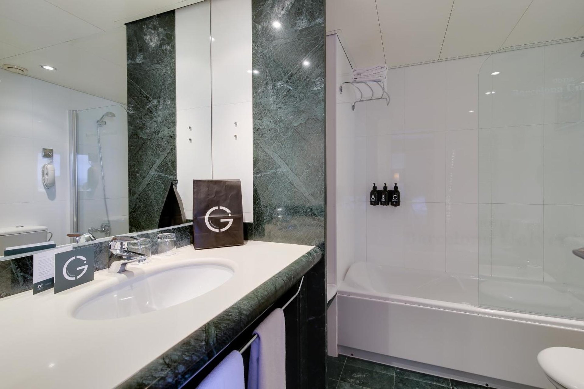 Hotel Barcelona Universal photo 4