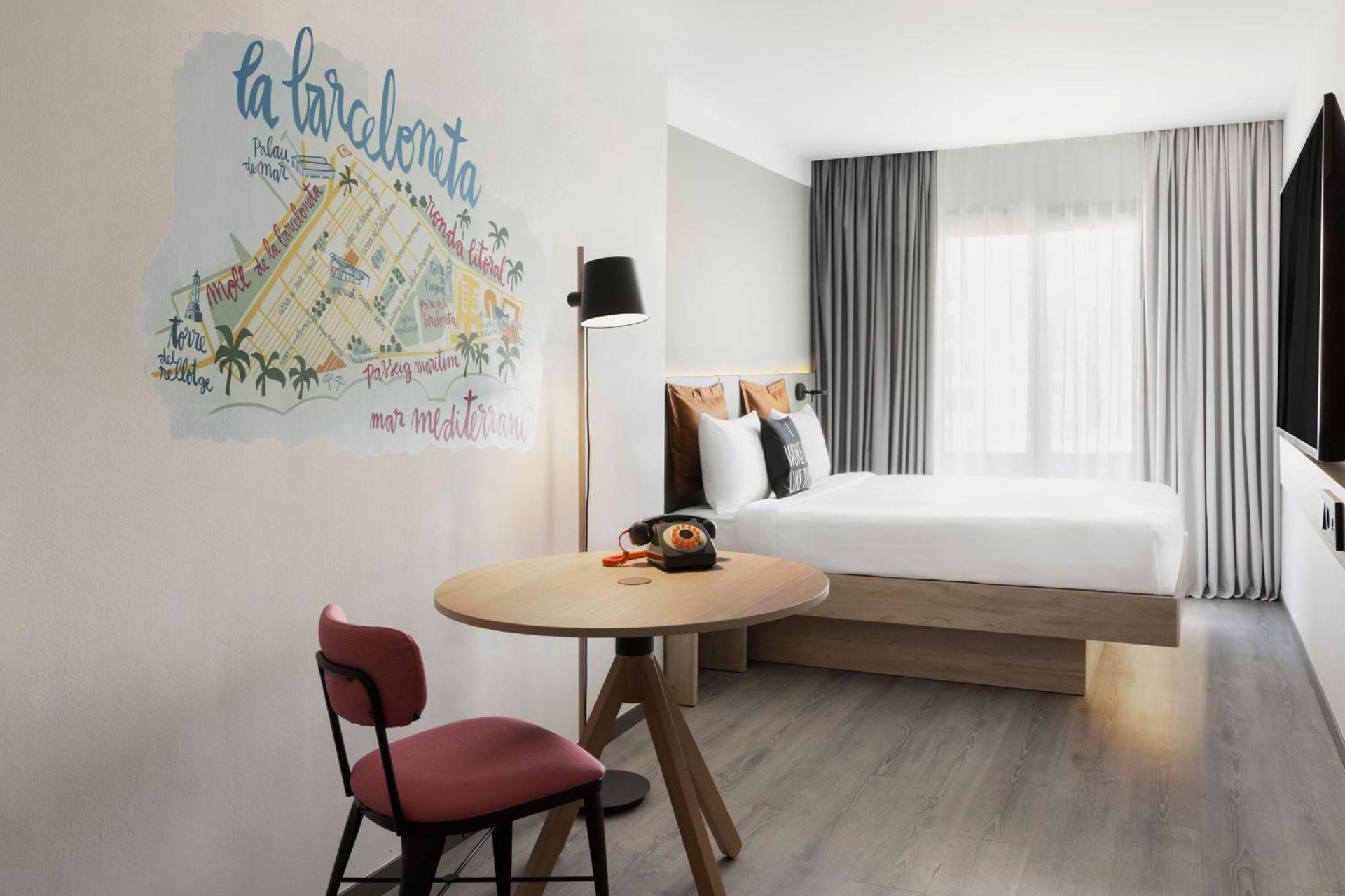 Moxy Barcelona photo 1